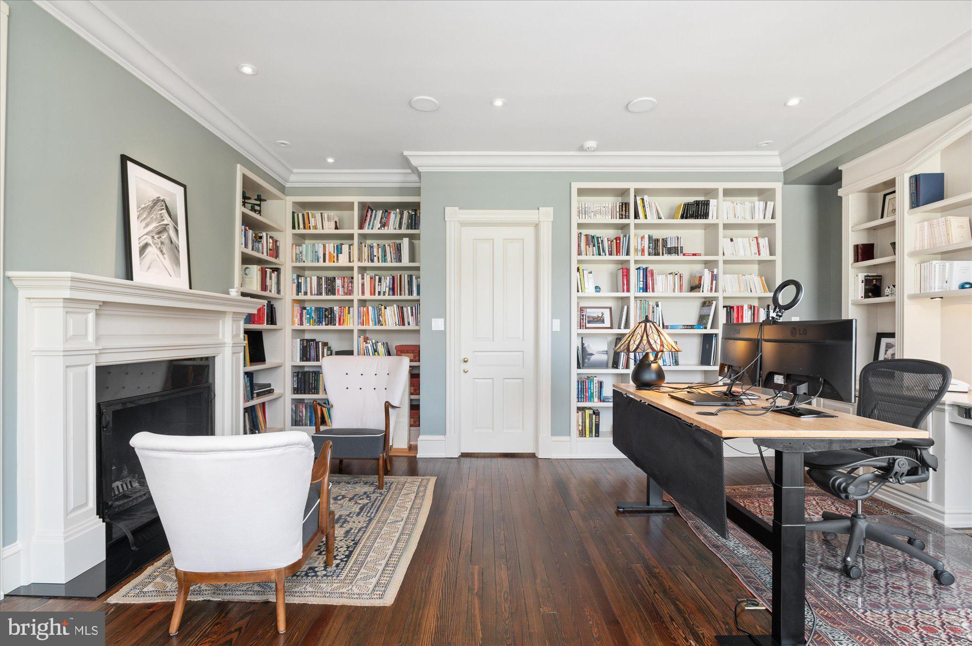 GEORGETOWN - Residential