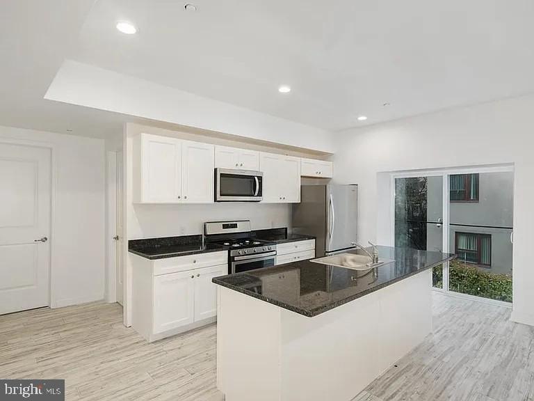 NORTHERN LIBERTIES - Commercial Sale