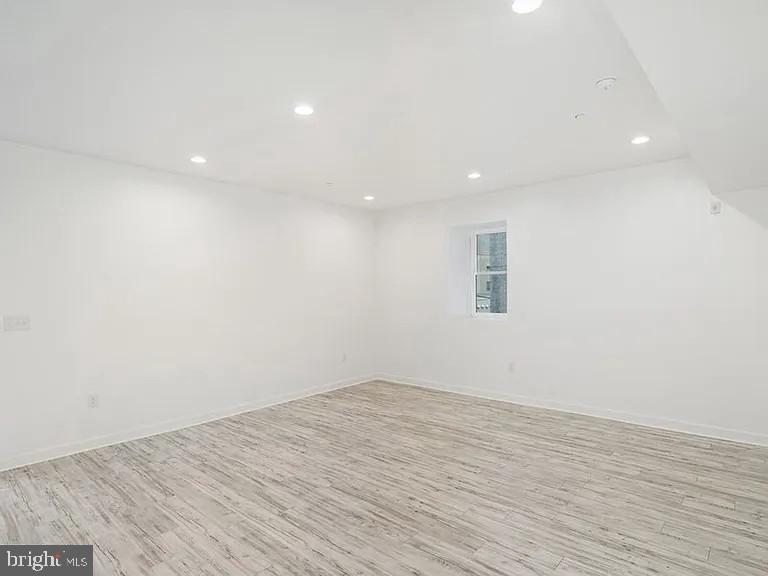 NORTHERN LIBERTIES - Commercial Sale