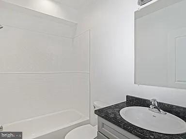 NORTHERN LIBERTIES - Commercial Sale