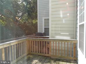 TOWNS OF COVINGTON SQUARE - Residential Lease