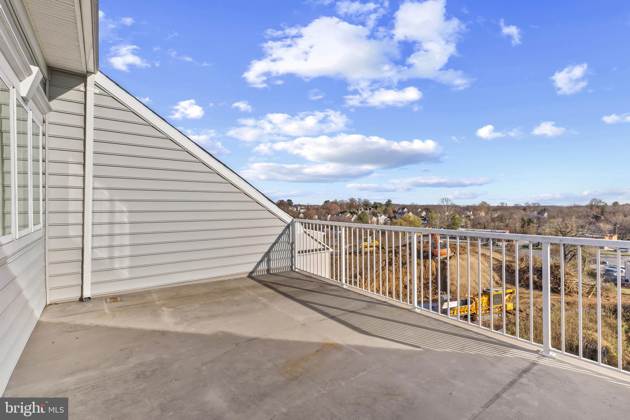 ELKRIDGE CROSSING - Residential