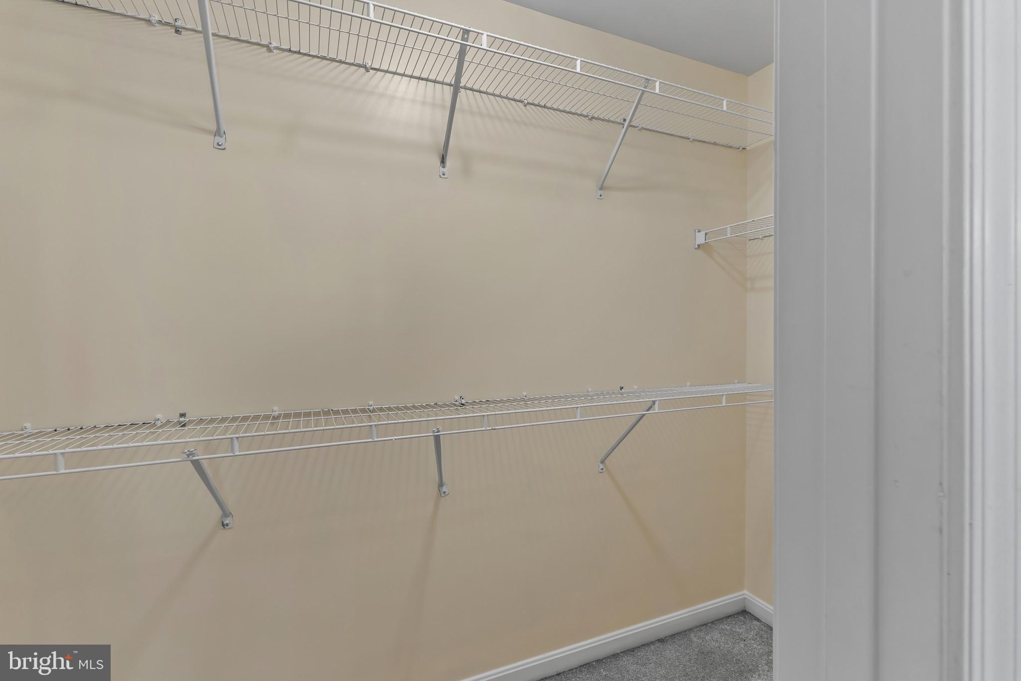 ELKRIDGE CROSSING - Residential