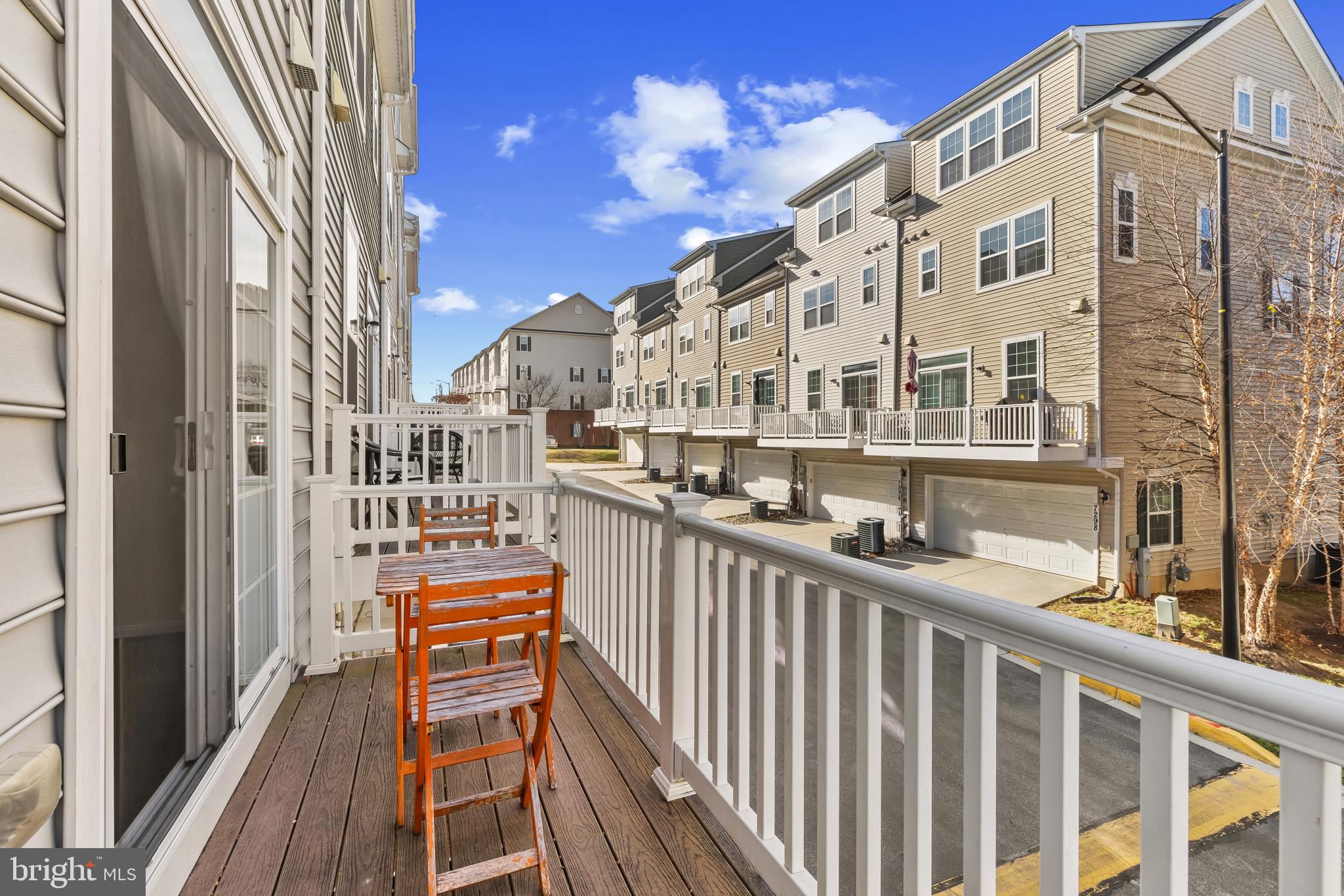 ELKRIDGE CROSSING - Residential