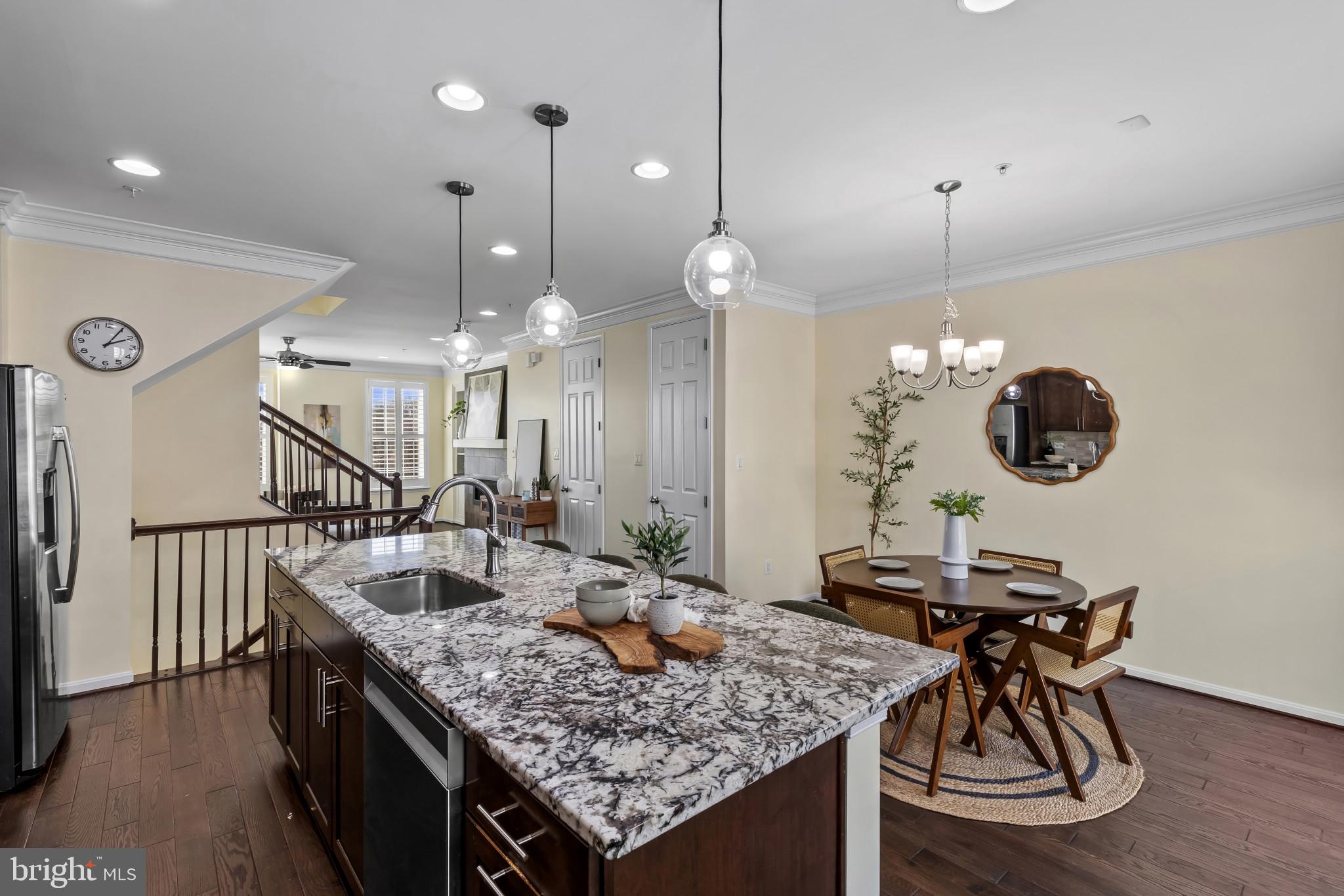 ELKRIDGE CROSSING - Residential