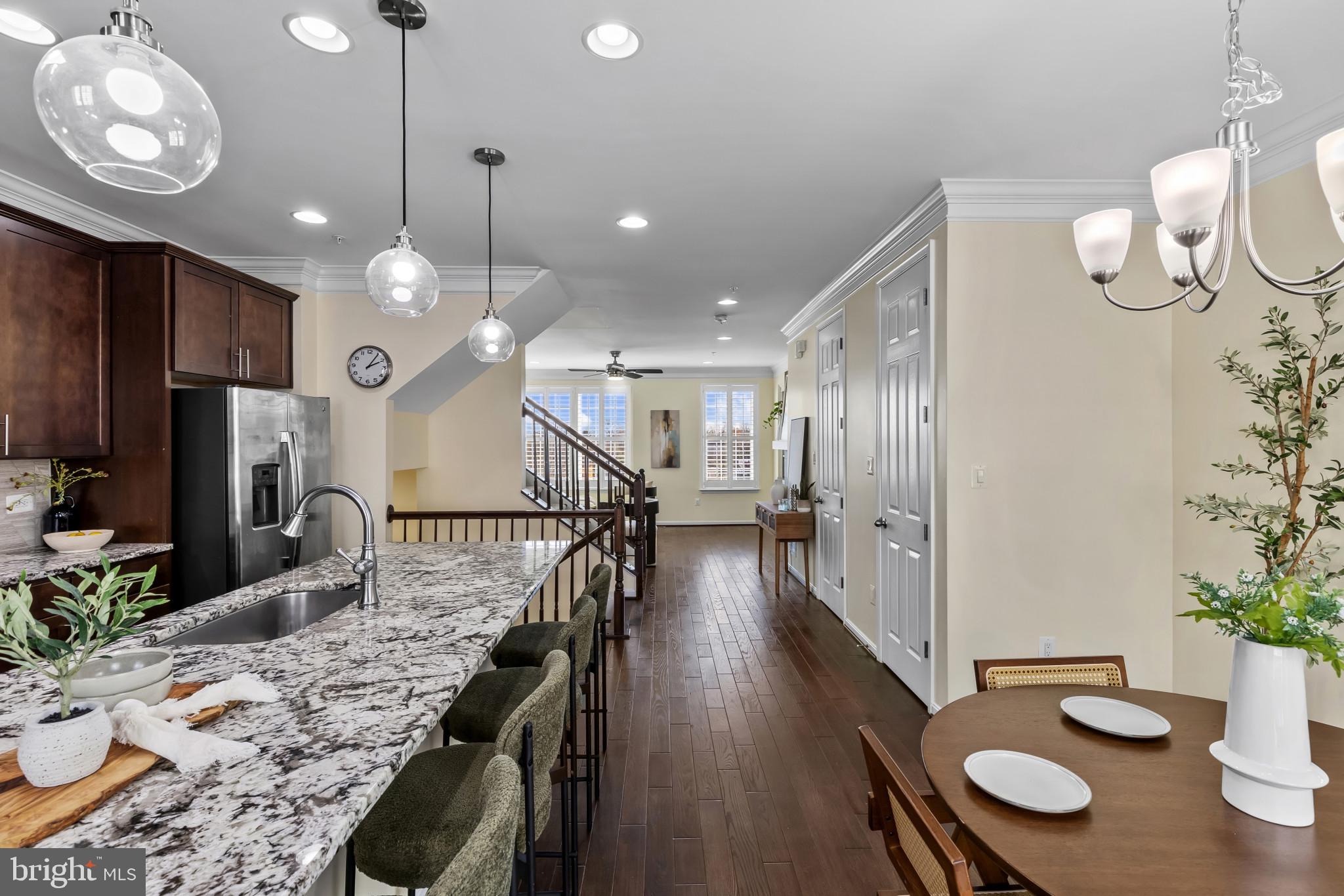 ELKRIDGE CROSSING - Residential