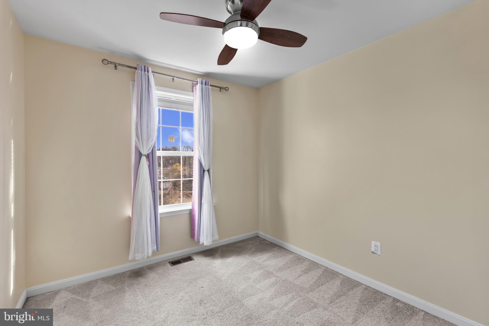 ELKRIDGE CROSSING - Residential