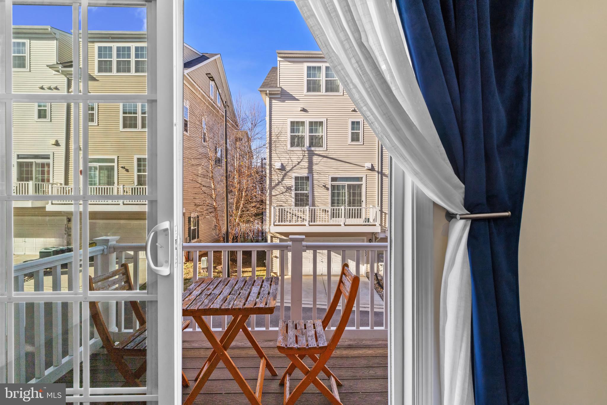 ELKRIDGE CROSSING - Residential