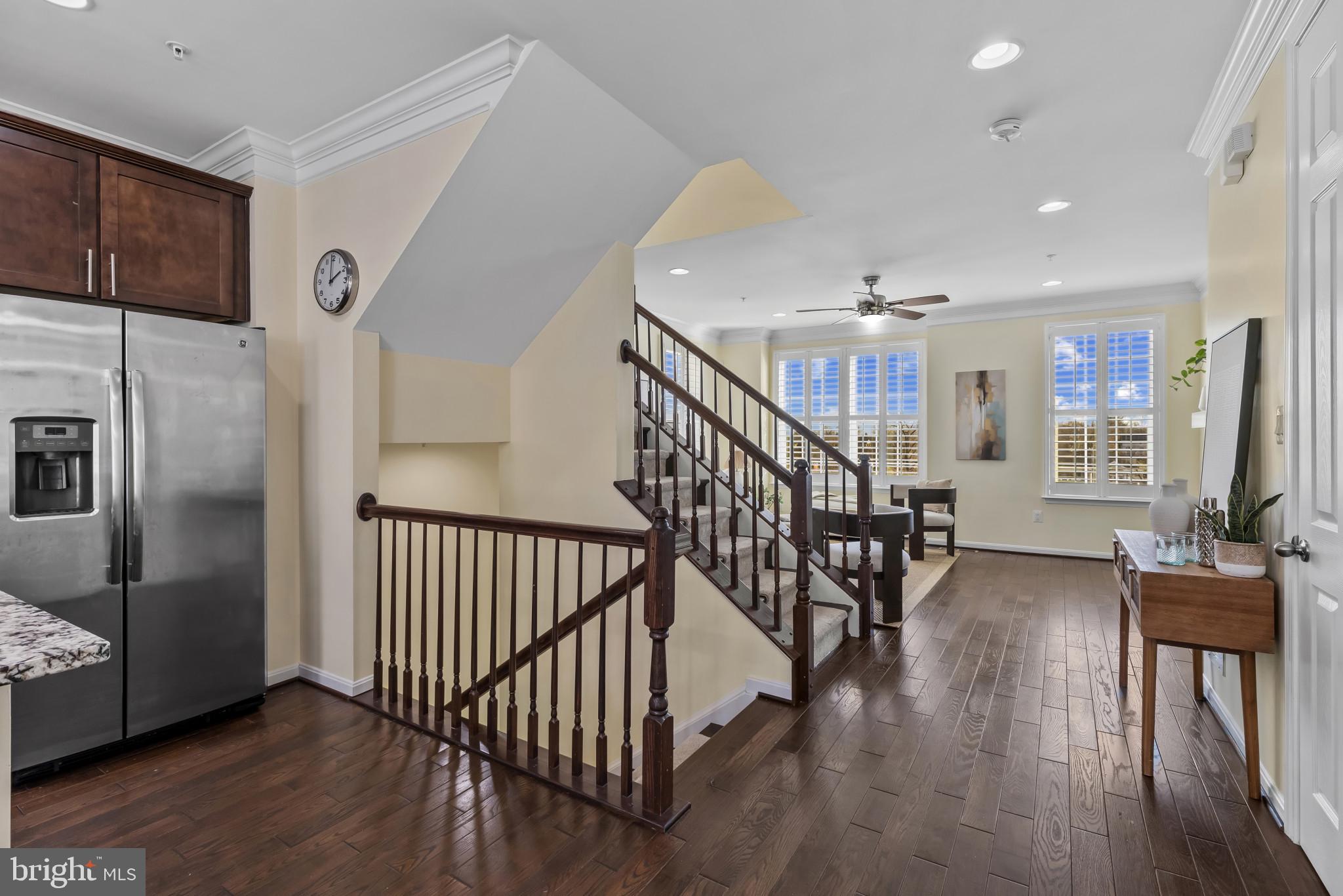 ELKRIDGE CROSSING - Residential