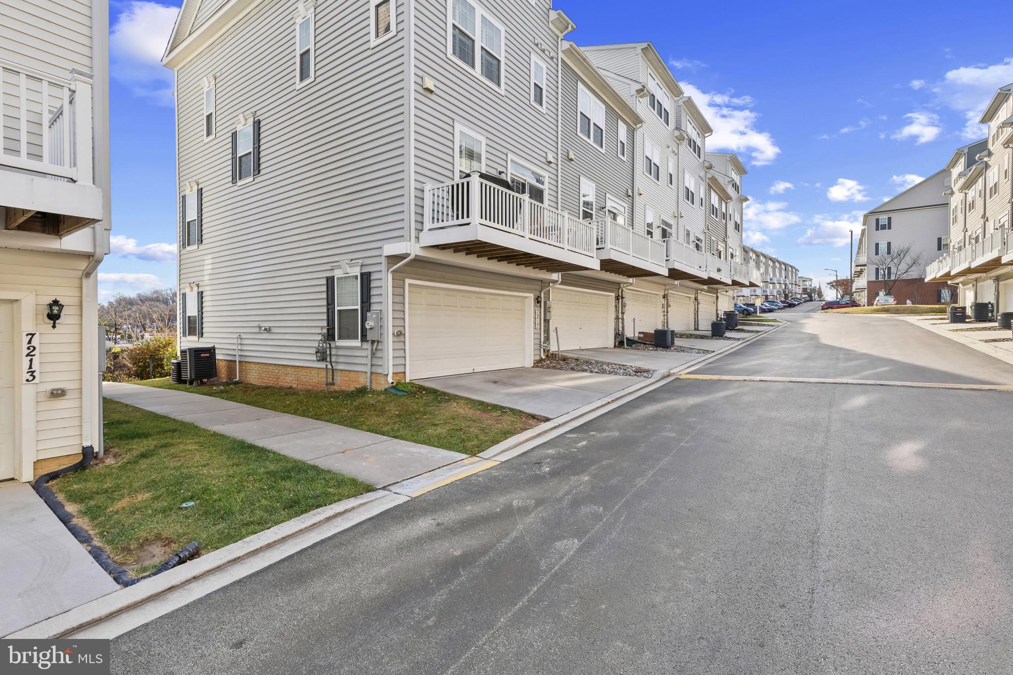 ELKRIDGE CROSSING - Residential