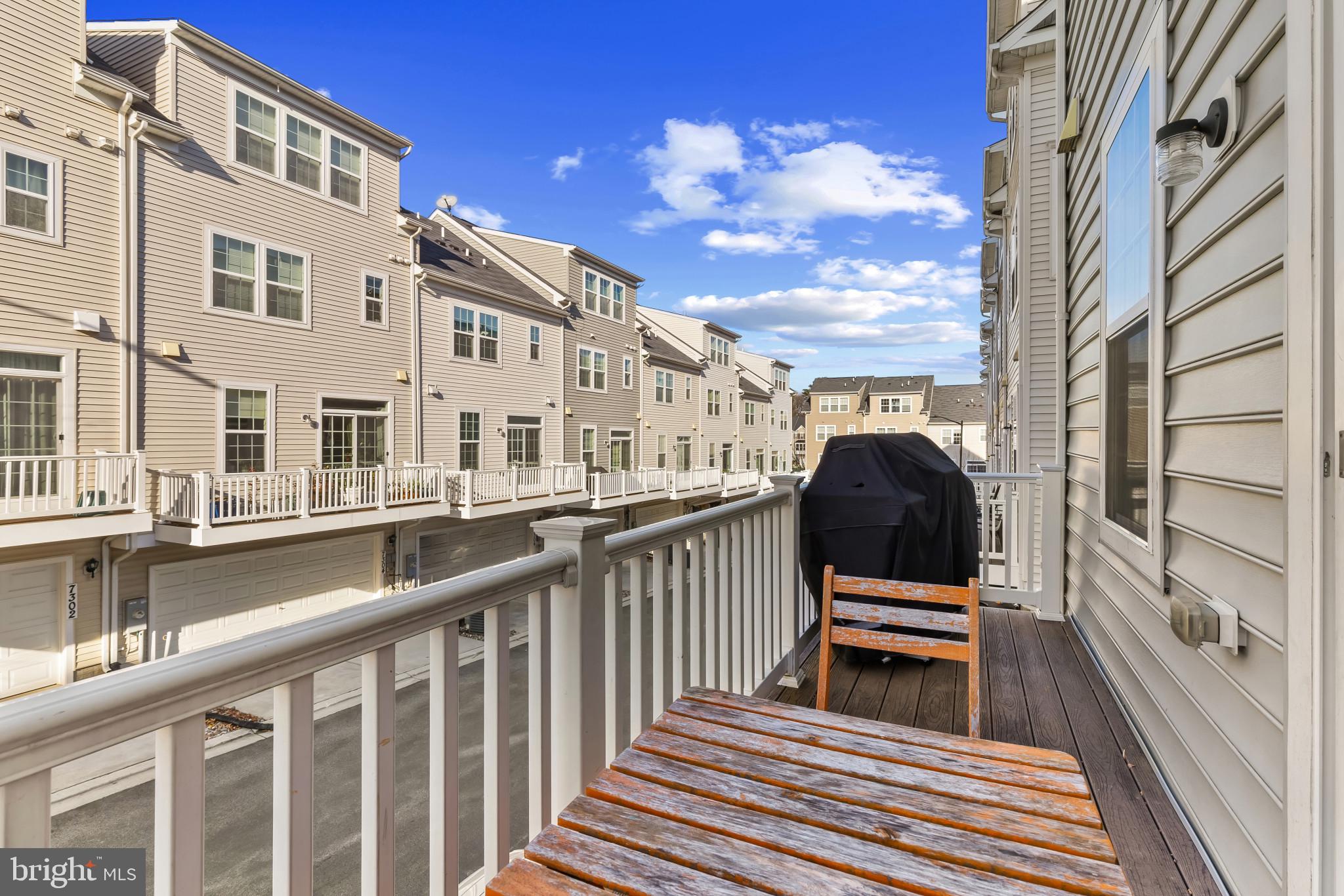 ELKRIDGE CROSSING - Residential