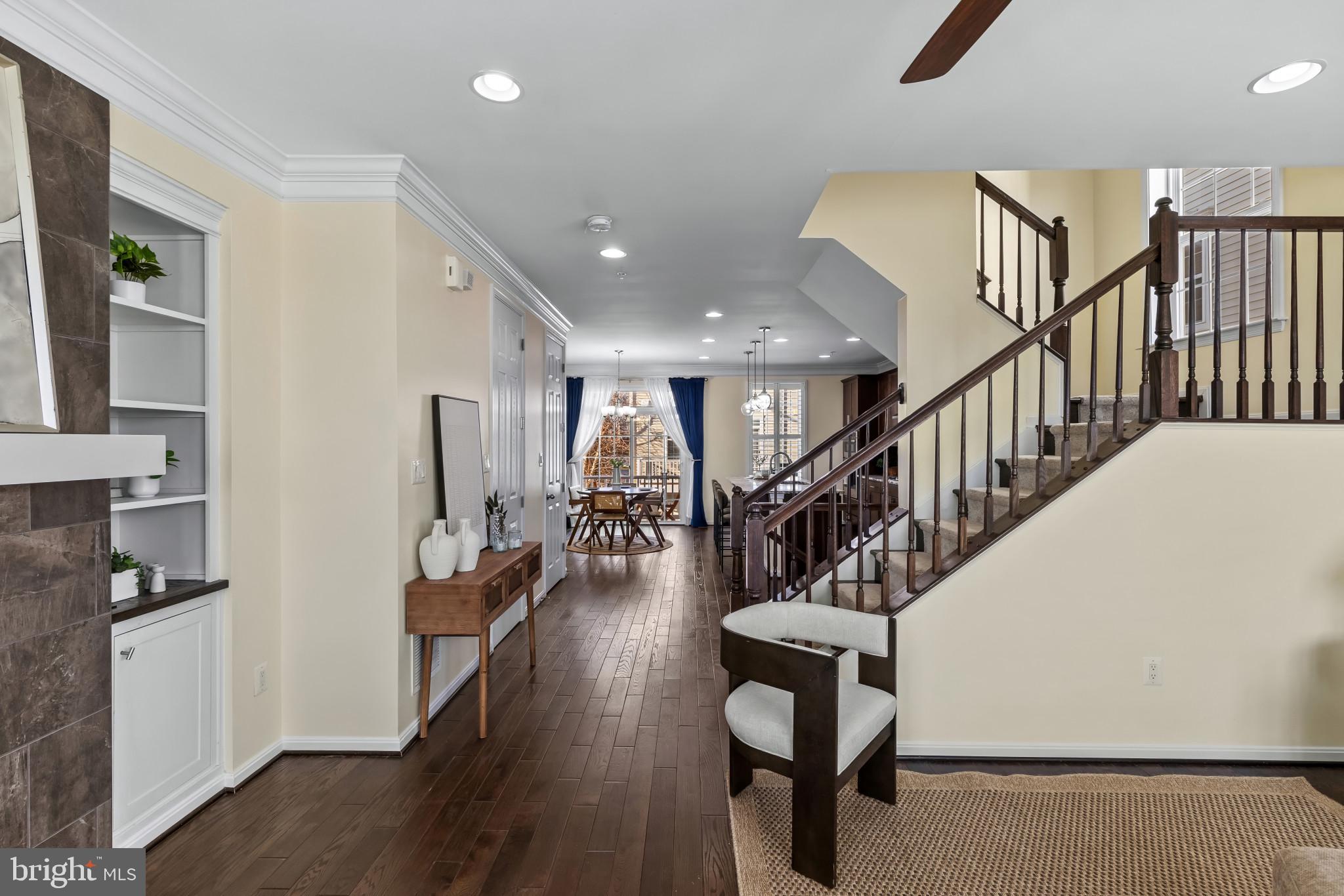 ELKRIDGE CROSSING - Residential