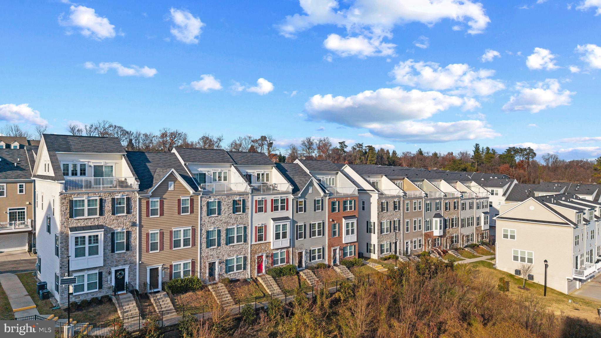 ELKRIDGE CROSSING - Residential