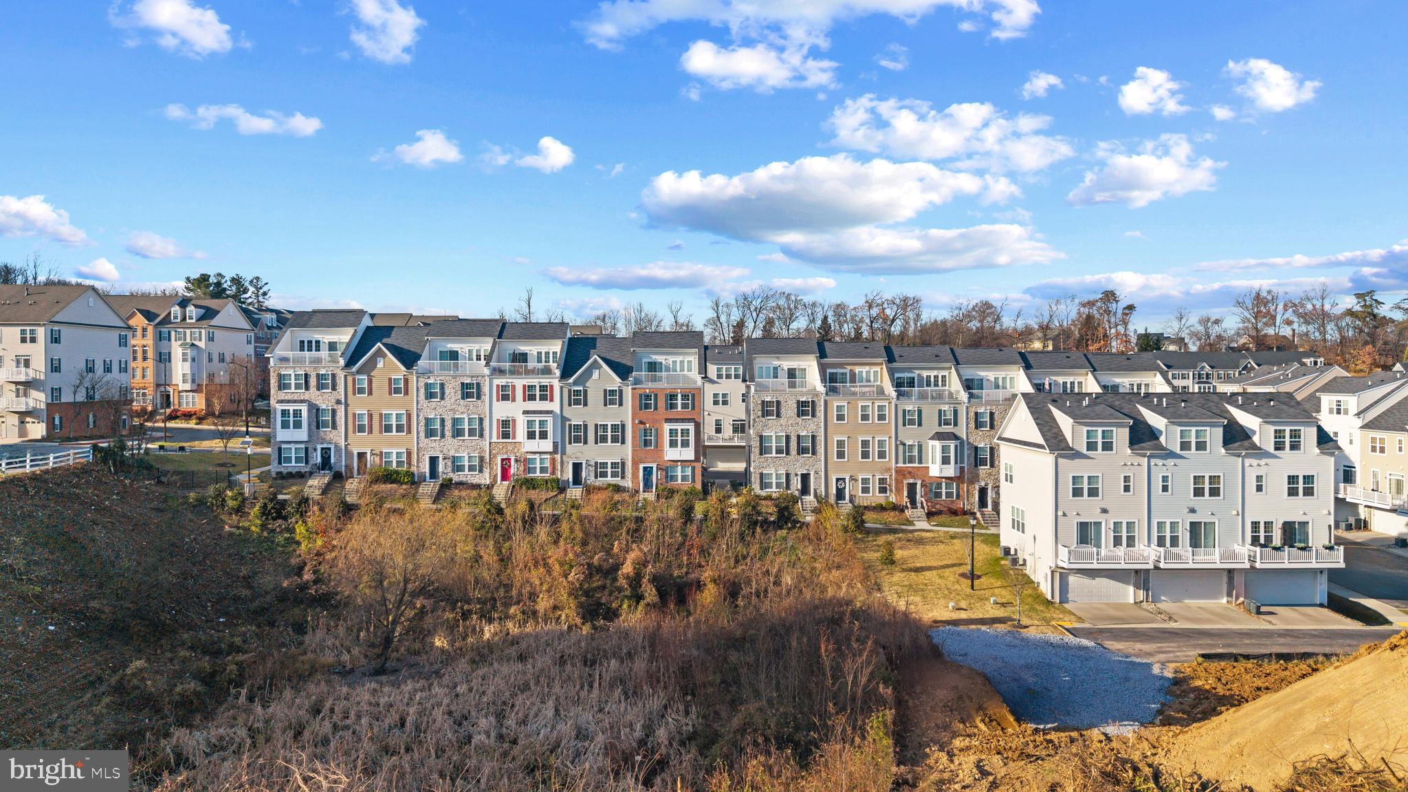 ELKRIDGE CROSSING - Residential