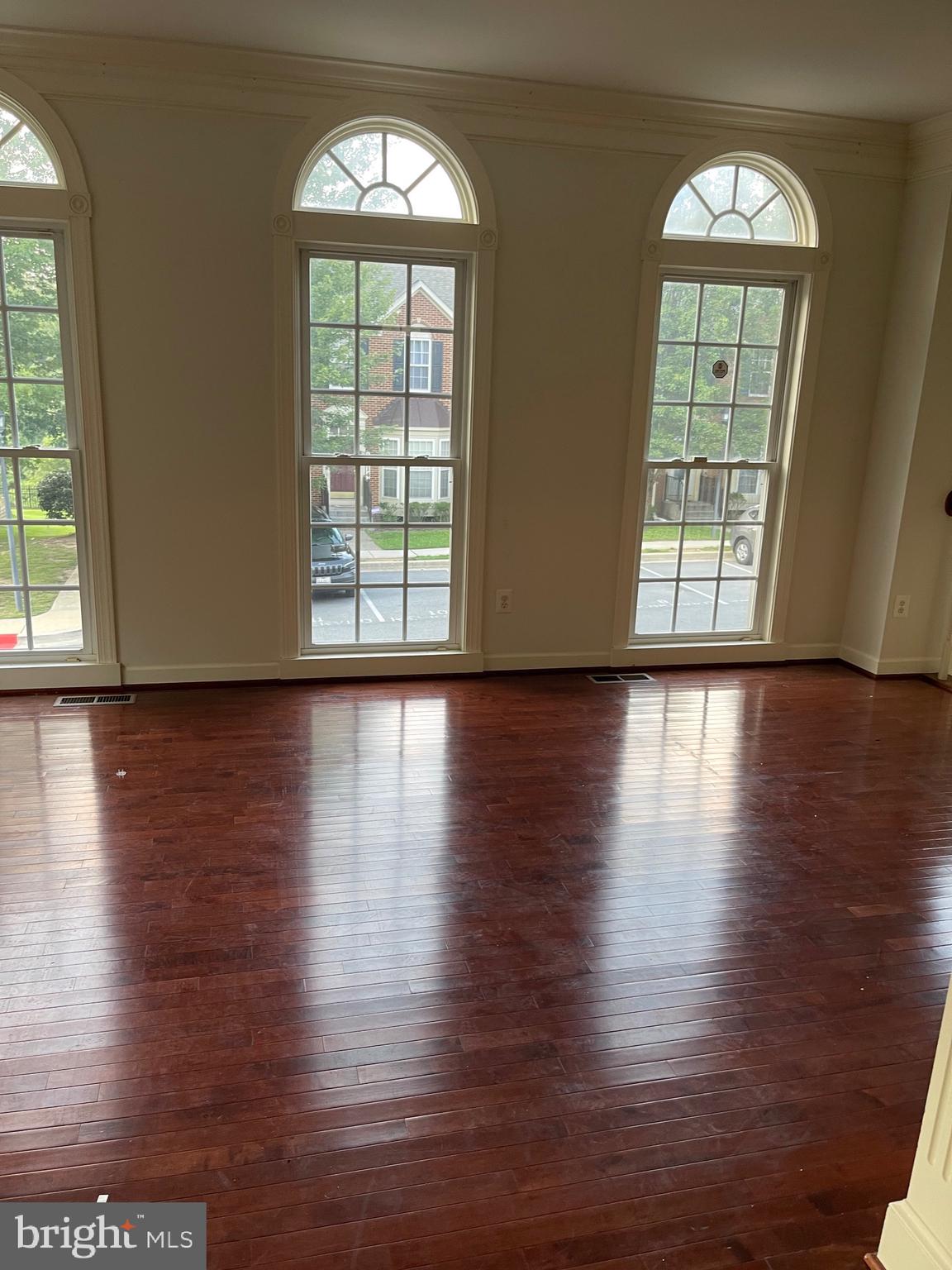 MONTGOMERY WHITE OAK - Residential Lease