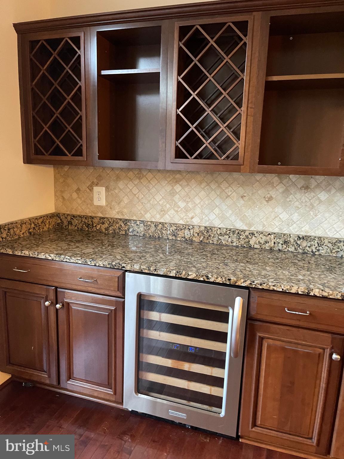 MONTGOMERY WHITE OAK - Residential Lease