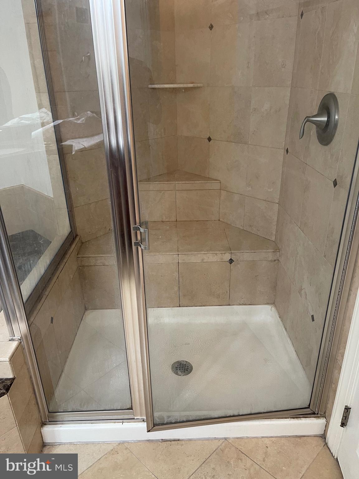 MONTGOMERY WHITE OAK - Residential Lease