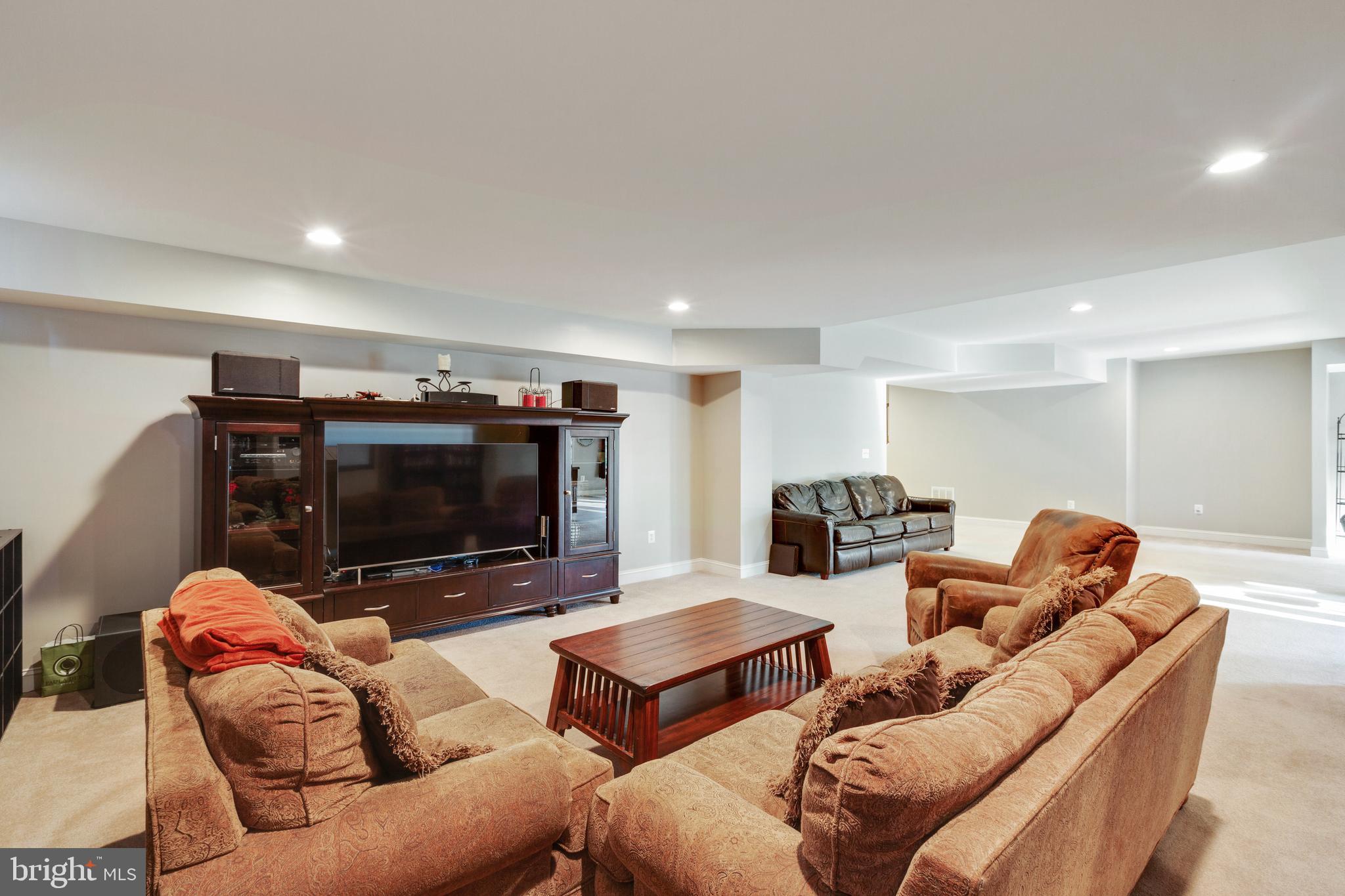 MEADOWS AT MORRIS FARM - Residential