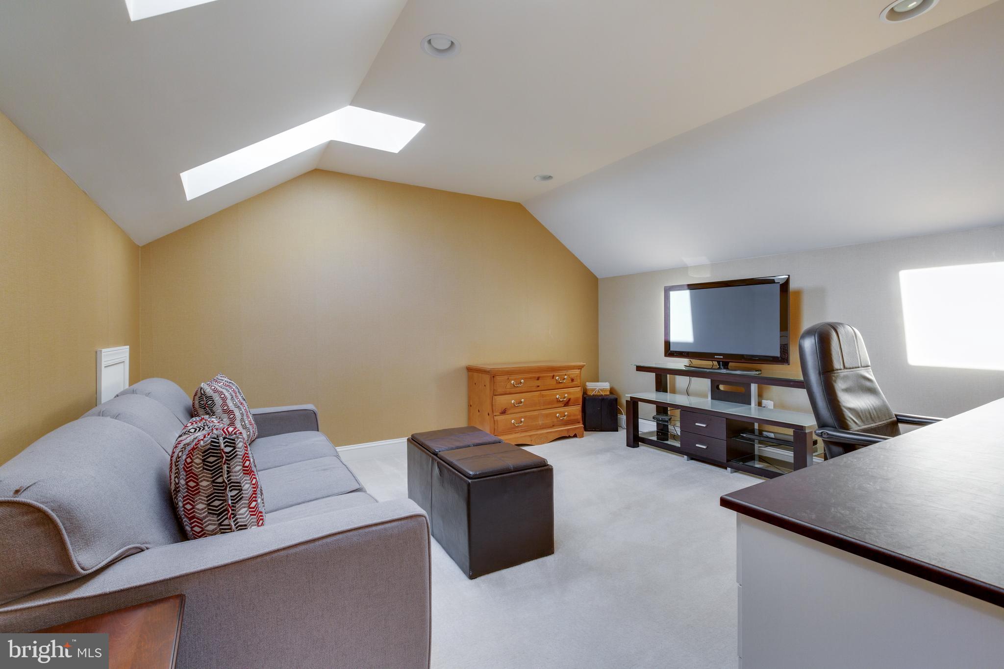 MEADOWS AT MORRIS FARM - Residential