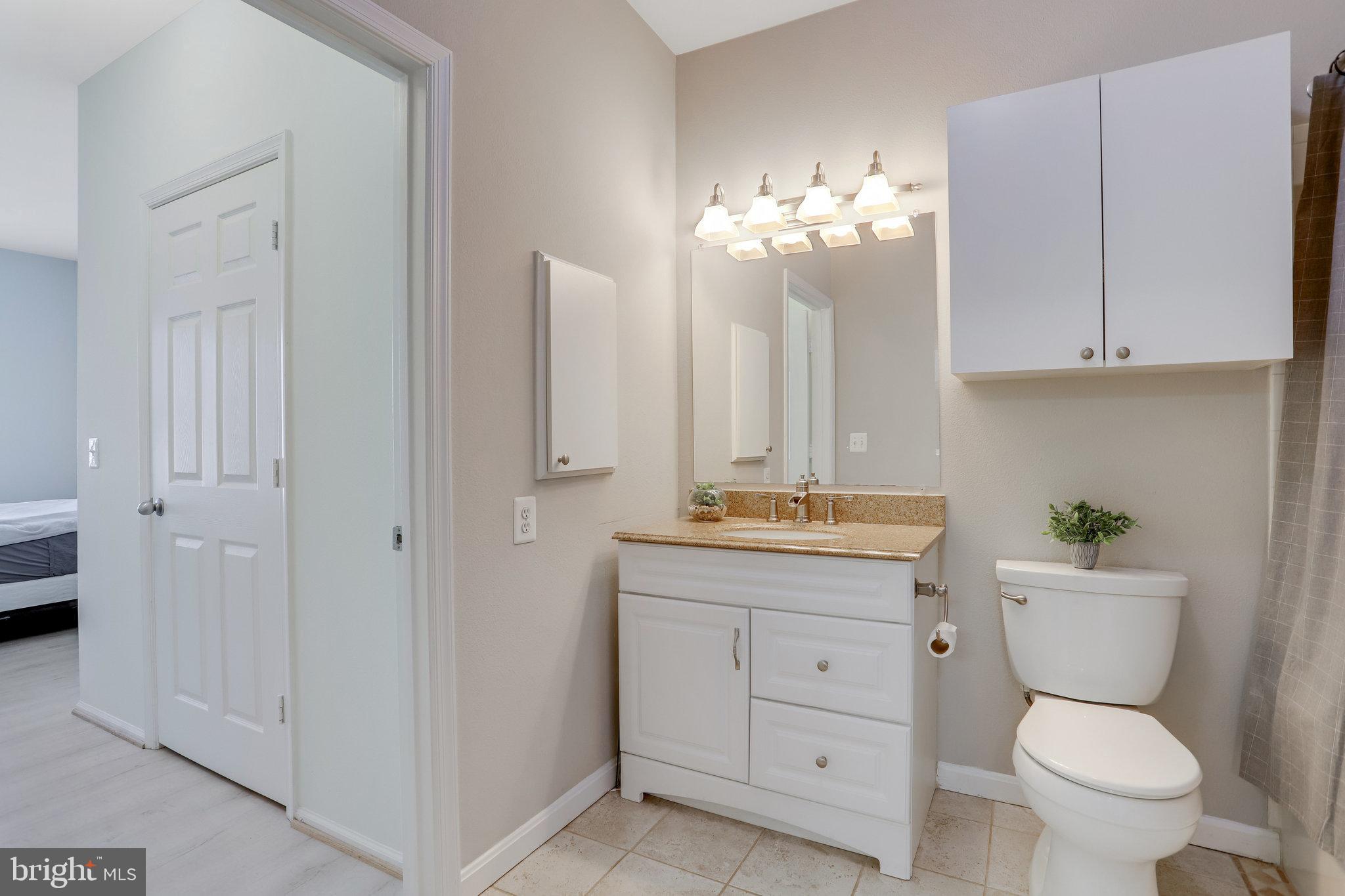 HIGH POINTE AT JEFFERSON - Residential