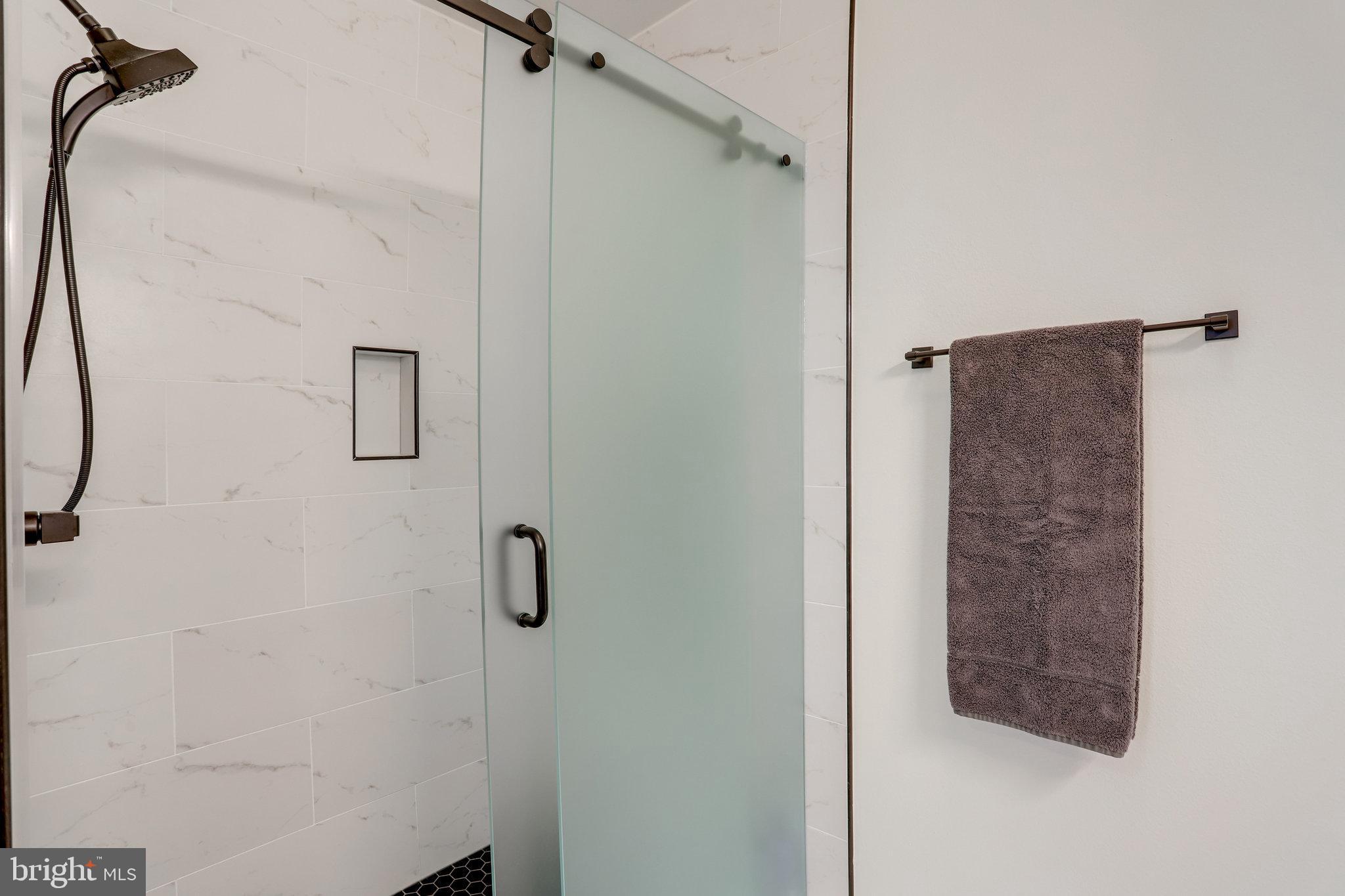 HIGH POINTE AT JEFFERSON - Residential