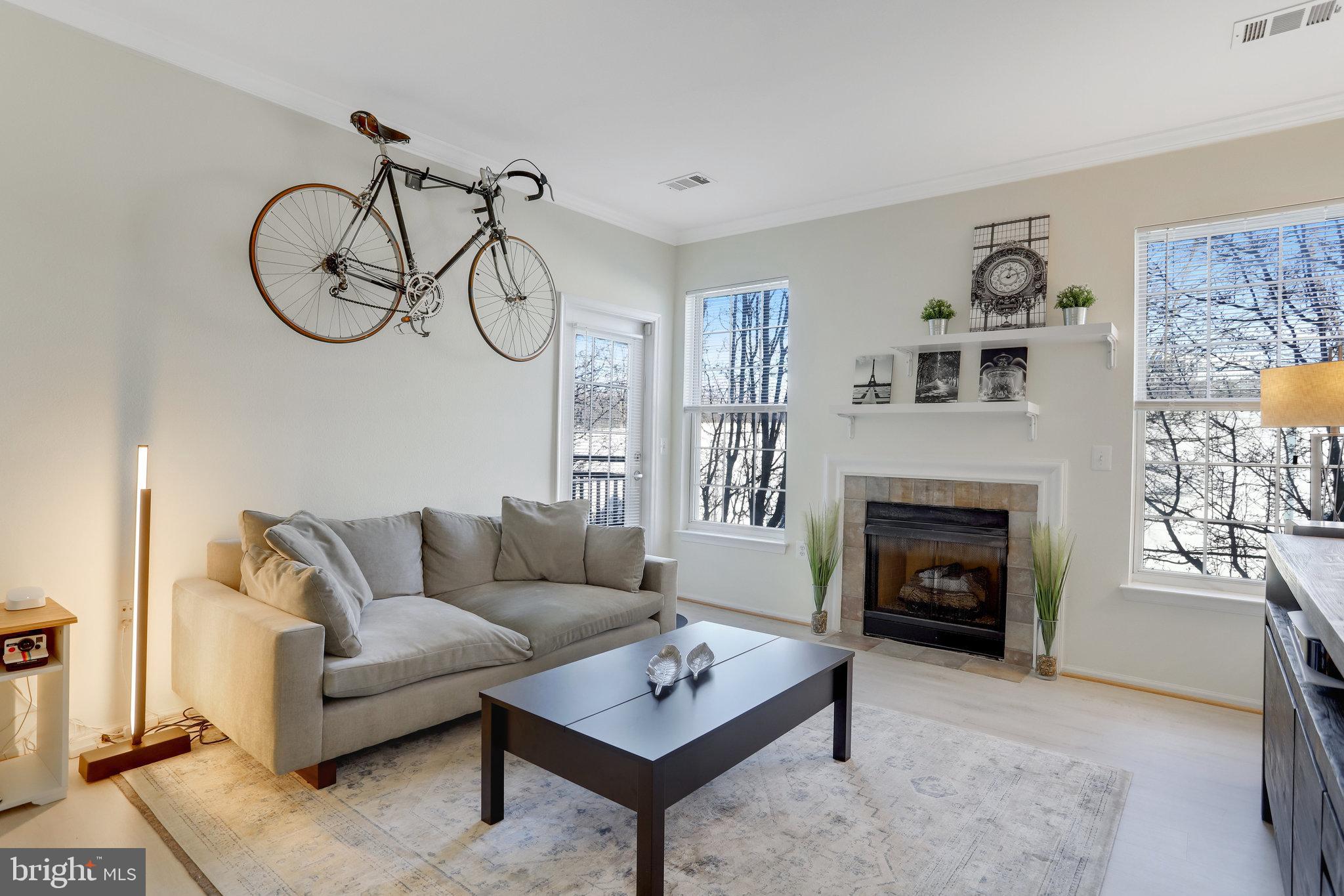 HIGH POINTE AT JEFFERSON - Residential