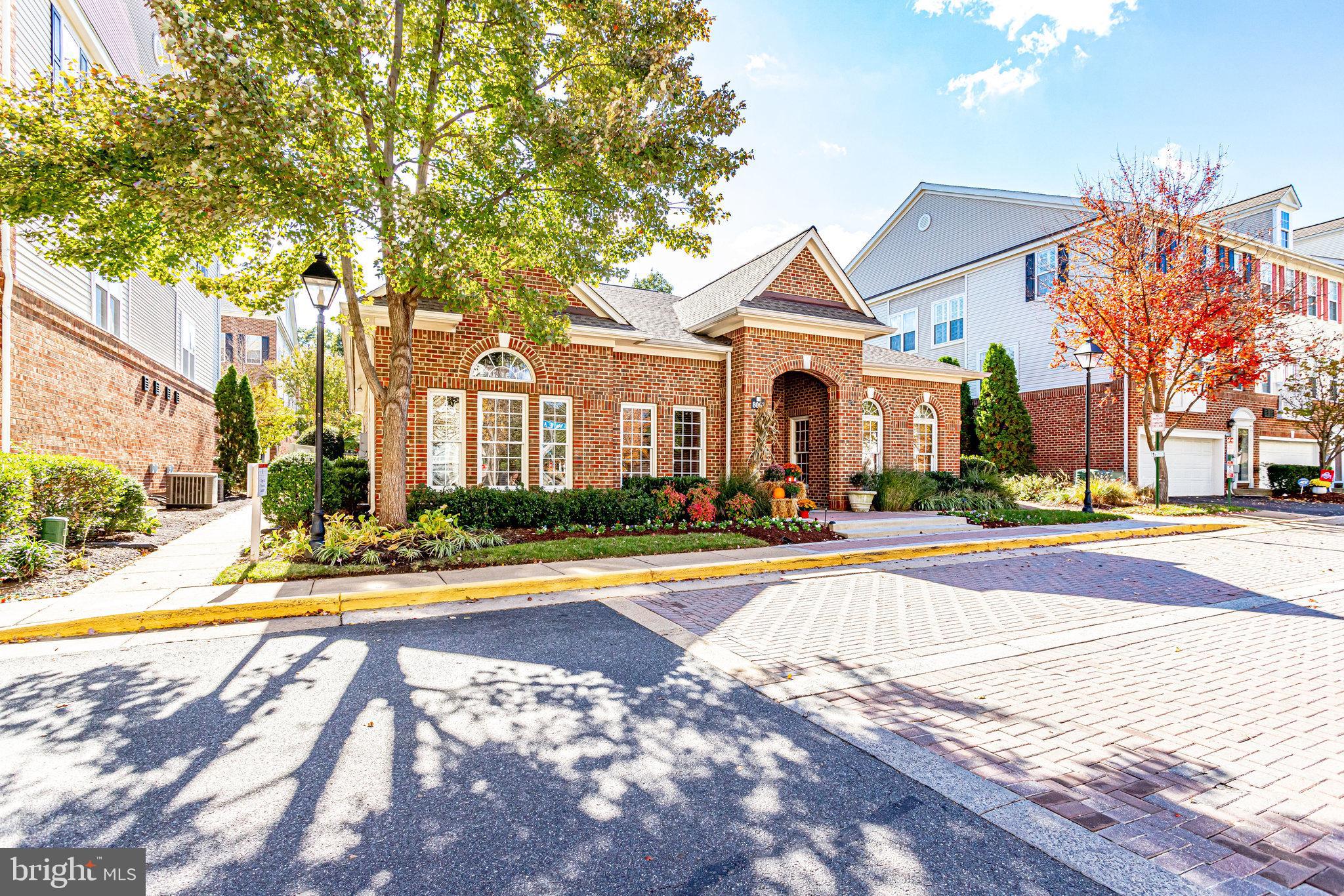 HIGH POINTE AT JEFFERSON - Residential