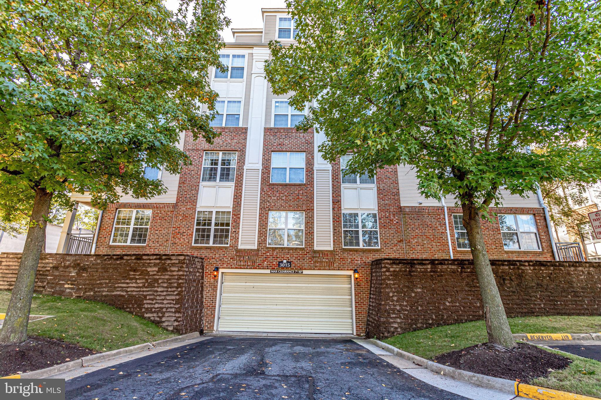 HIGH POINTE AT JEFFERSON - Residential