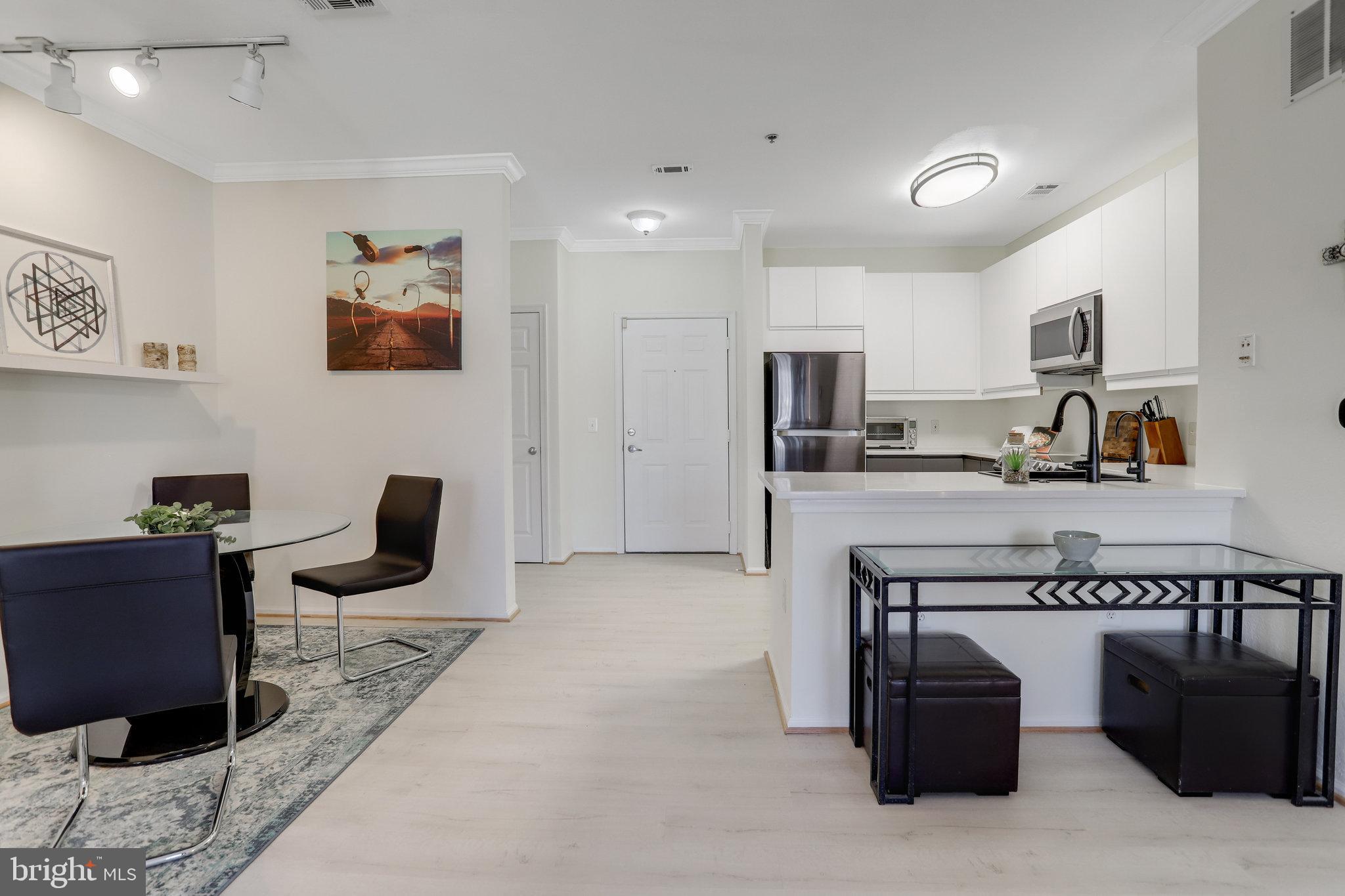 HIGH POINTE AT JEFFERSON - Residential