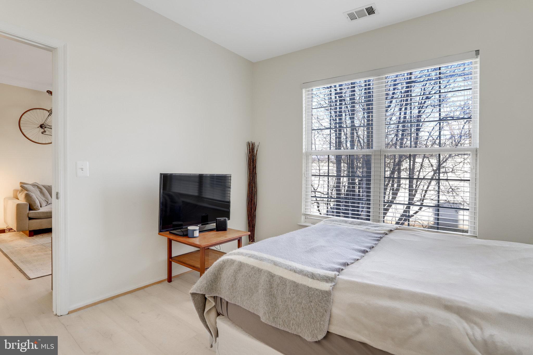 HIGH POINTE AT JEFFERSON - Residential