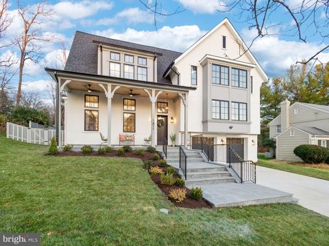 Photo of 7811 FULBRIGHT CT, BETHESDA, MD 20817 (MLS # MDMC2071580) Photo of 7811 FULBRIGHT CT, BETHESDA, MD 20817 (MLS # MDMC2071580)