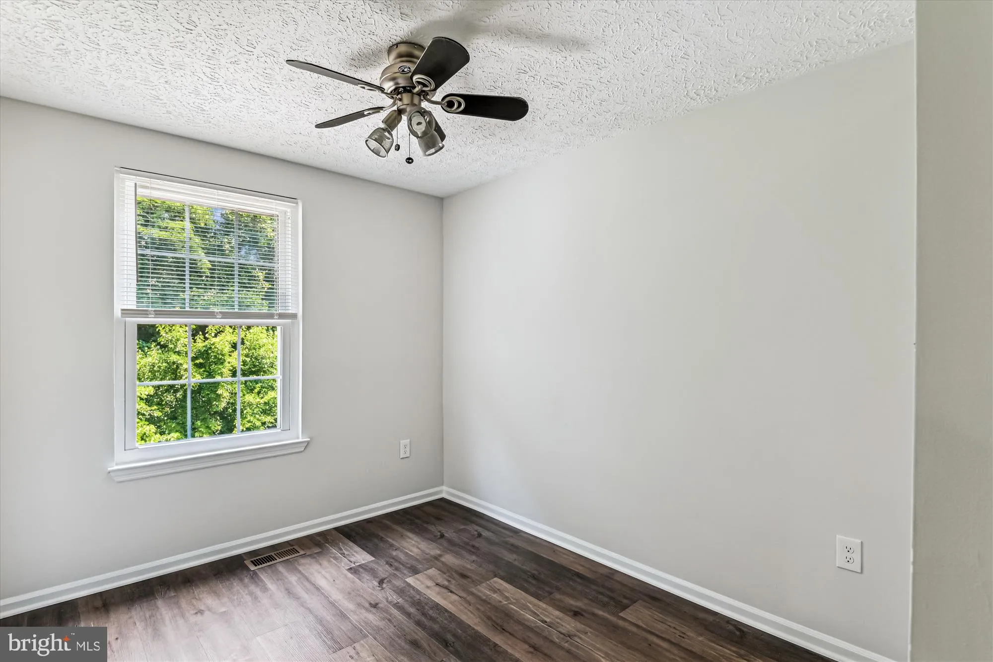 Pasadena, Maryland 21122, United States, 3 Bedrooms Bedrooms, ,3 BathroomsBathrooms,Residential,Active,149370