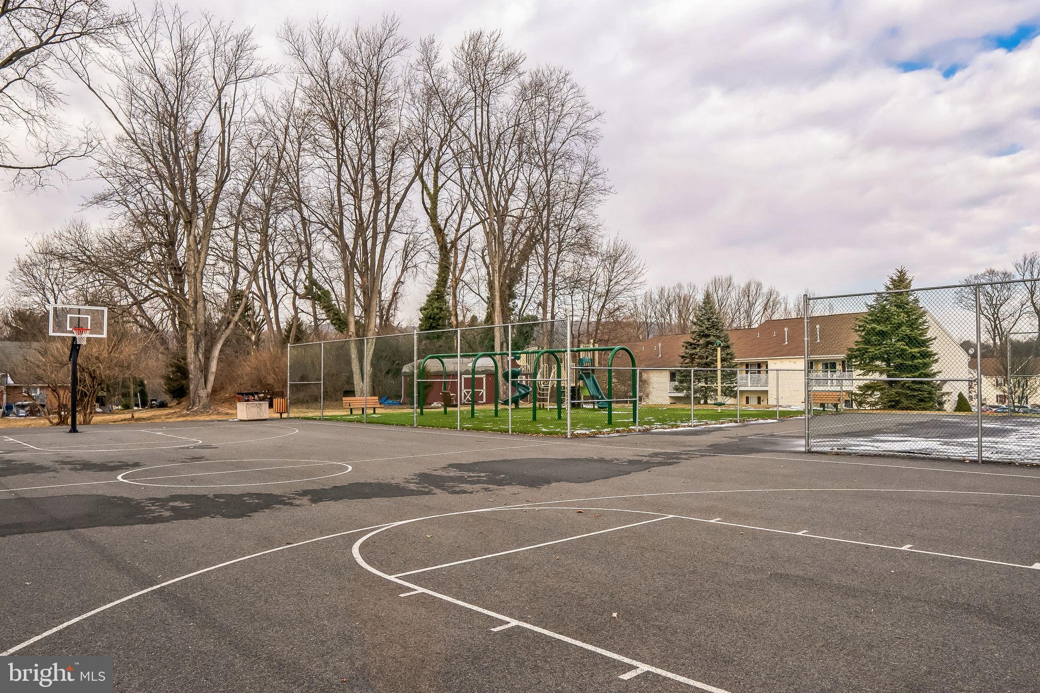 LAUREL SPRINGS - Residential