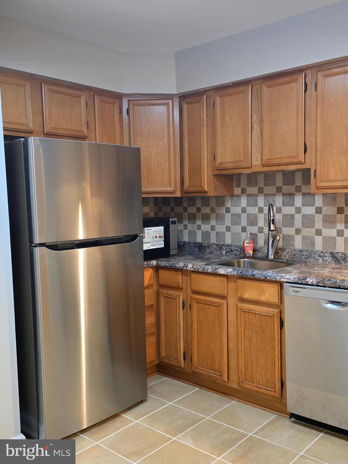 1100 LISADALE CIRCLE 1A