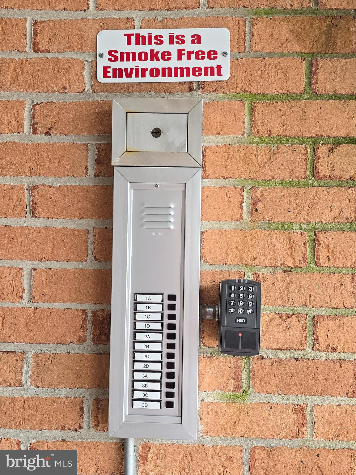 1100 LISADALE CIRCLE 1A