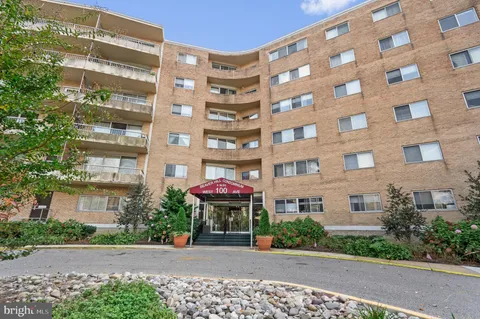 100 West Avenue Unit 301, Jenkintown, PA MLS: PAMC2159090