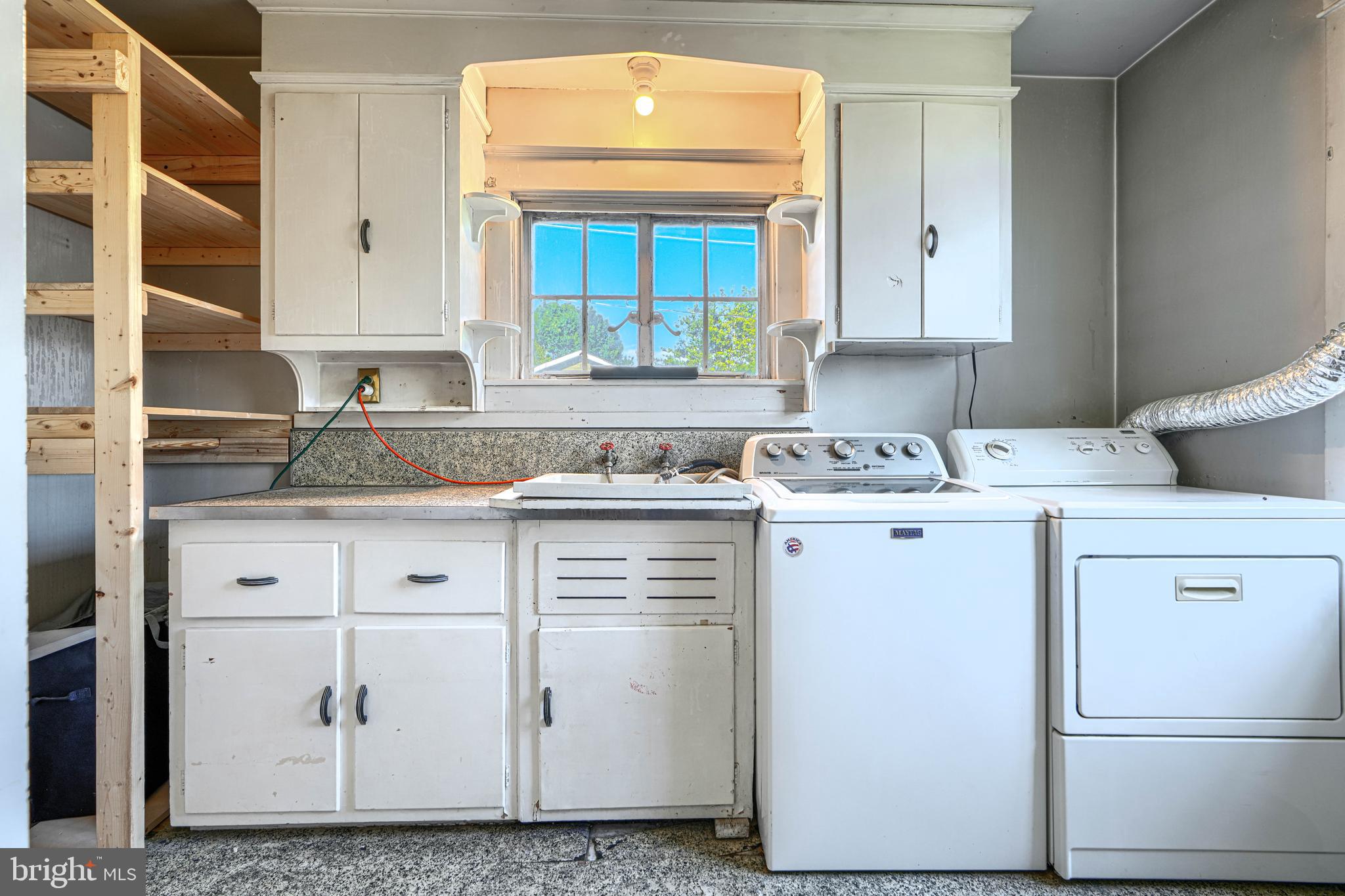 DUNLOGAN - Residential