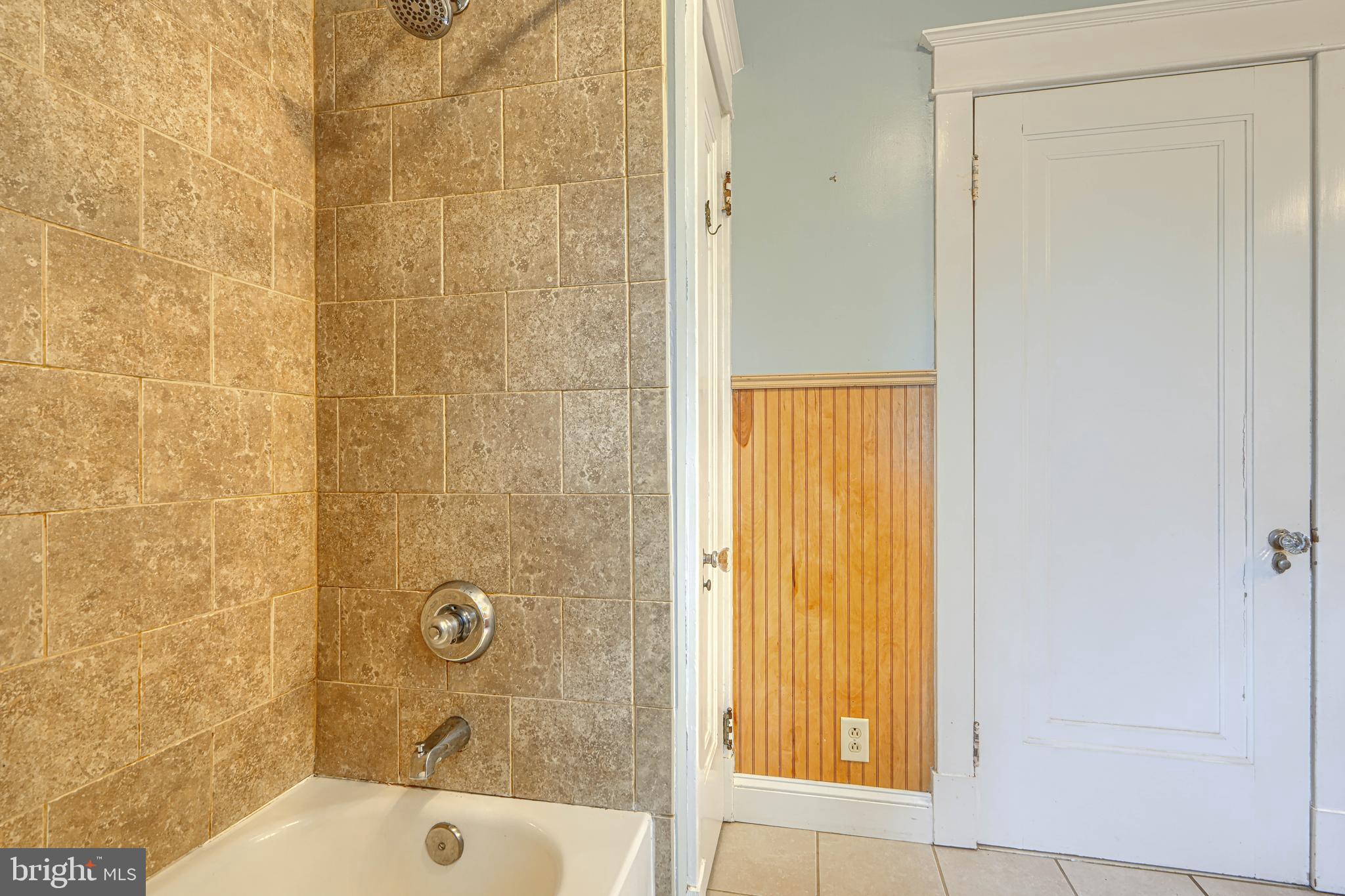 DUNLOGAN - Residential
