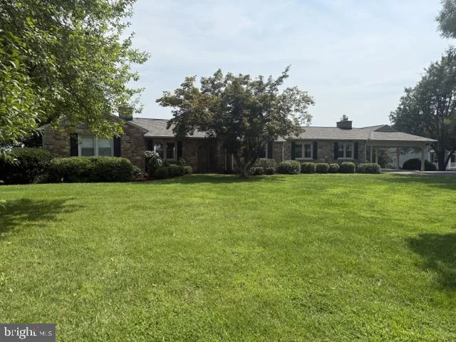 8215 Lees Road, Warrenton, VA, 20186