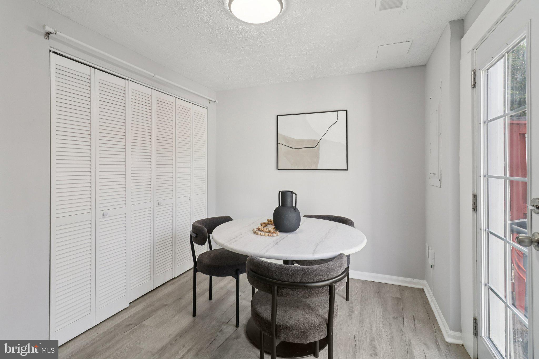 GREEN HOLLY WOODS - Residential