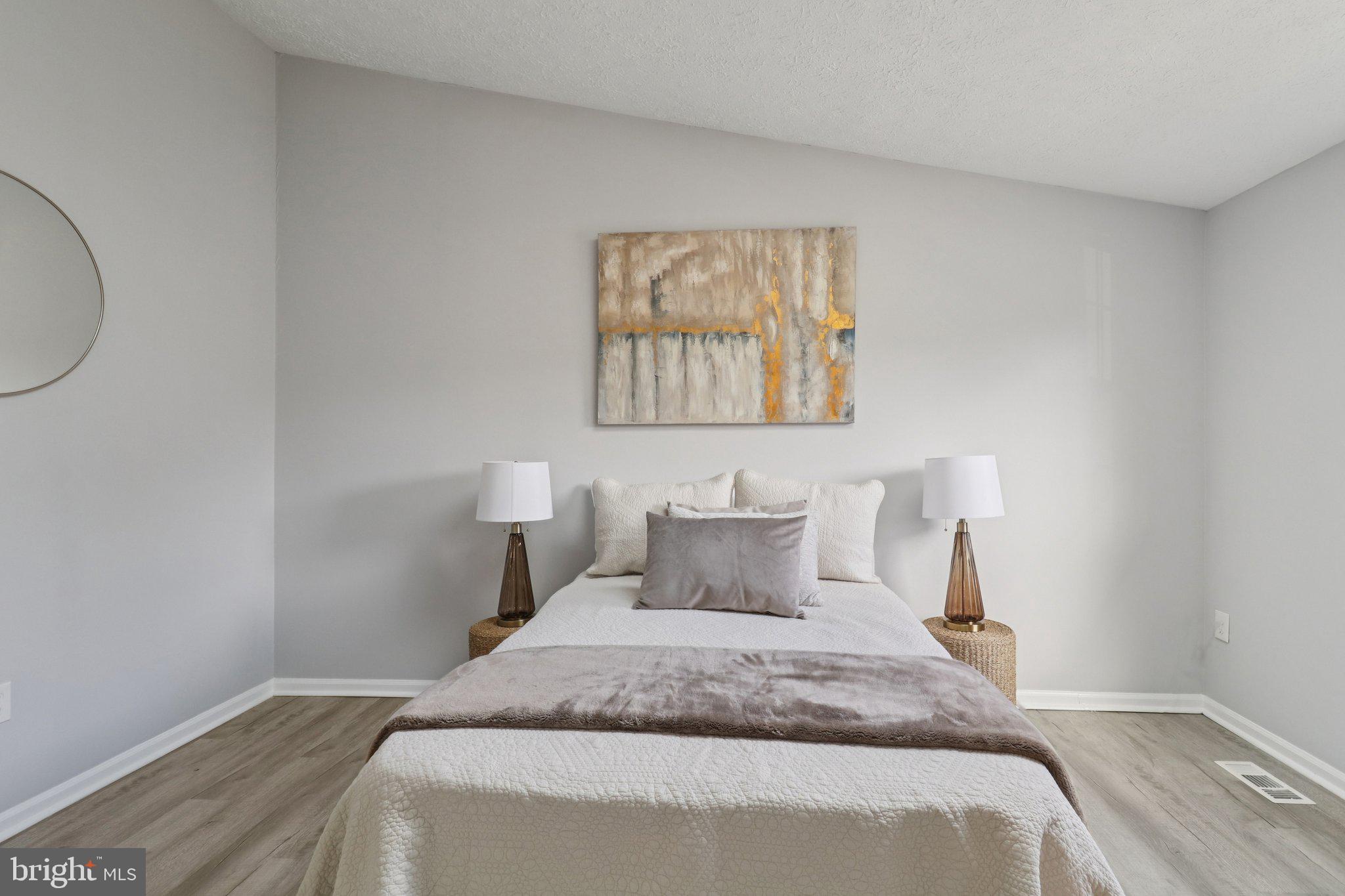 GREEN HOLLY WOODS - Residential