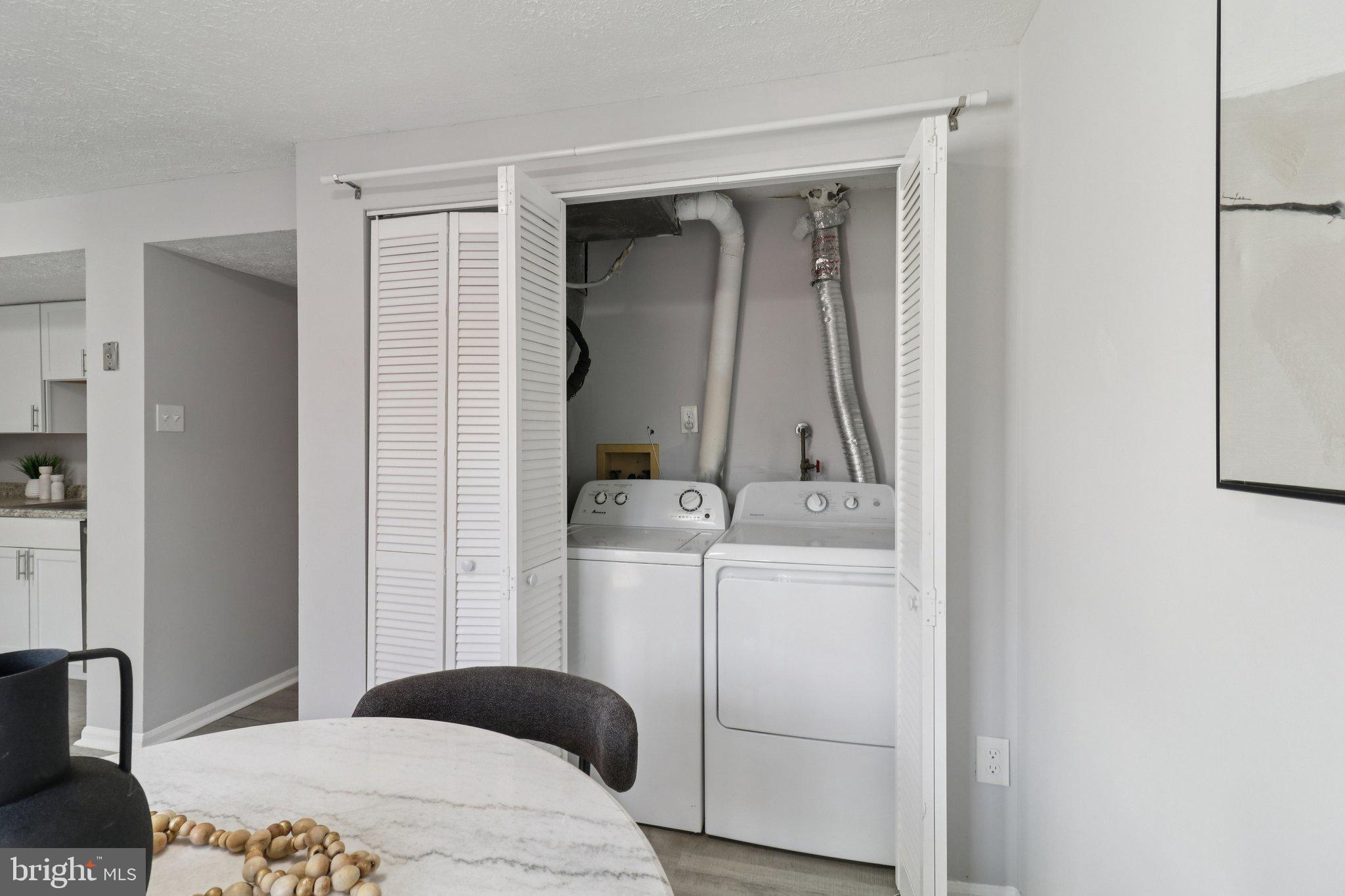 GREEN HOLLY WOODS - Residential