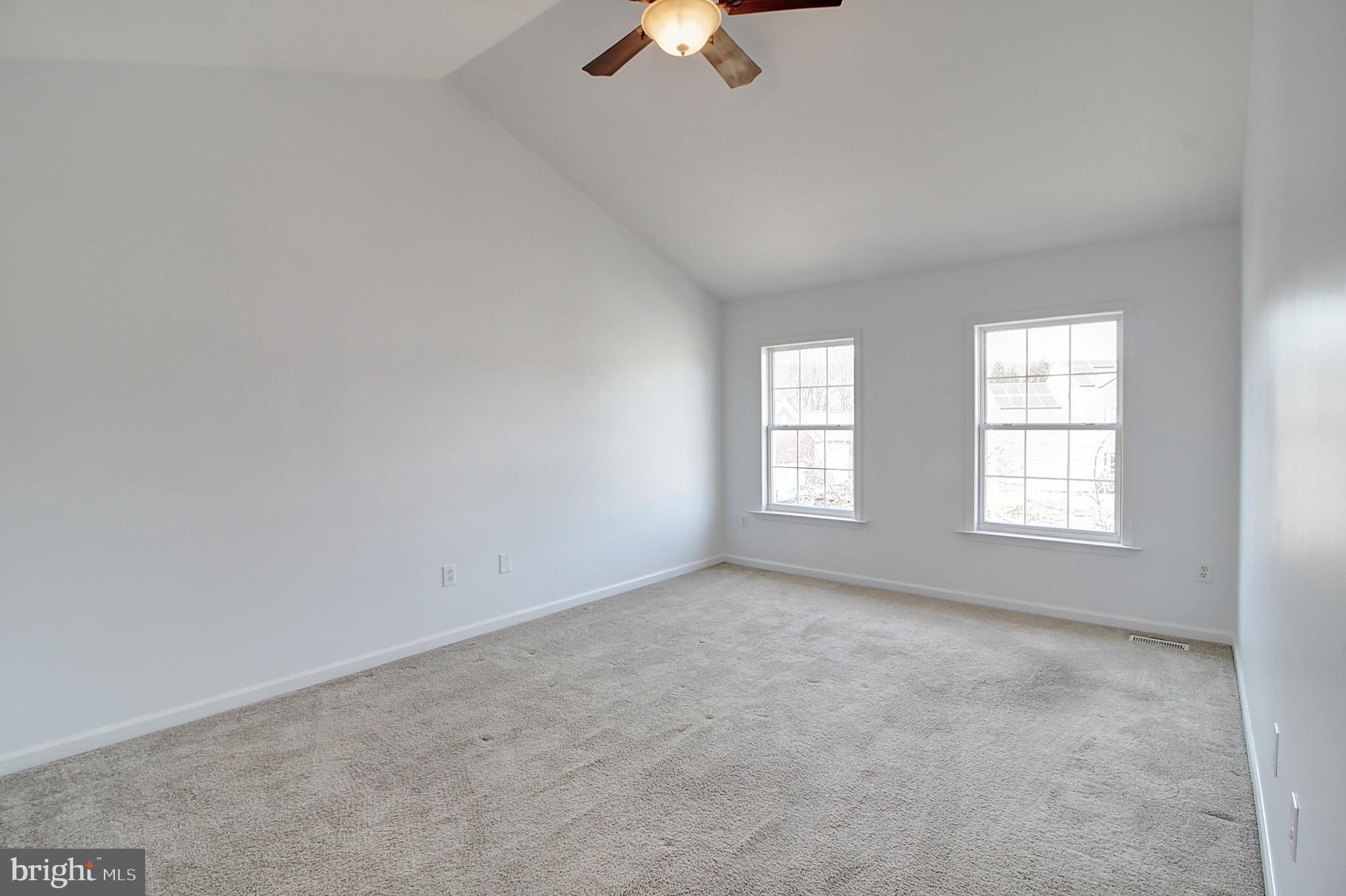 PLEASANT ACRES - Residential Lease