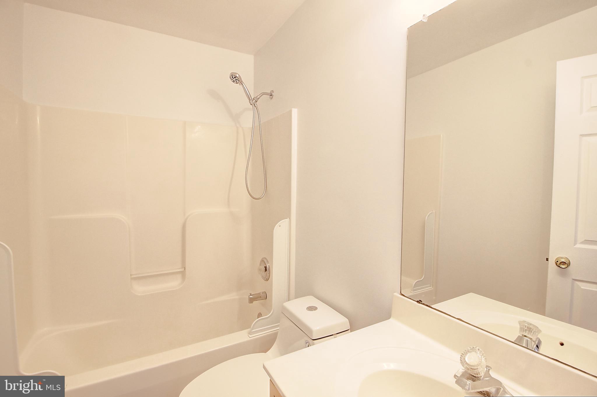 PLEASANT ACRES - Residential Lease