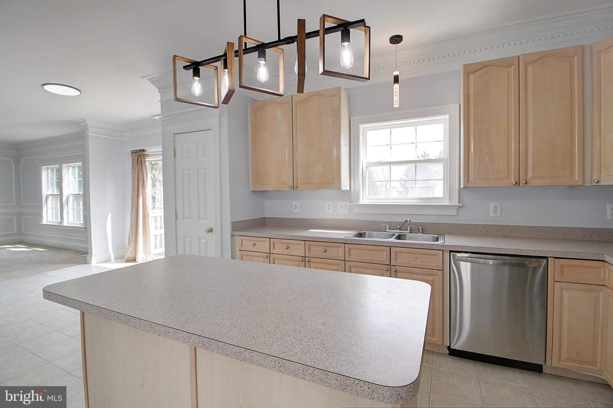 PLEASANT ACRES - Residential Lease