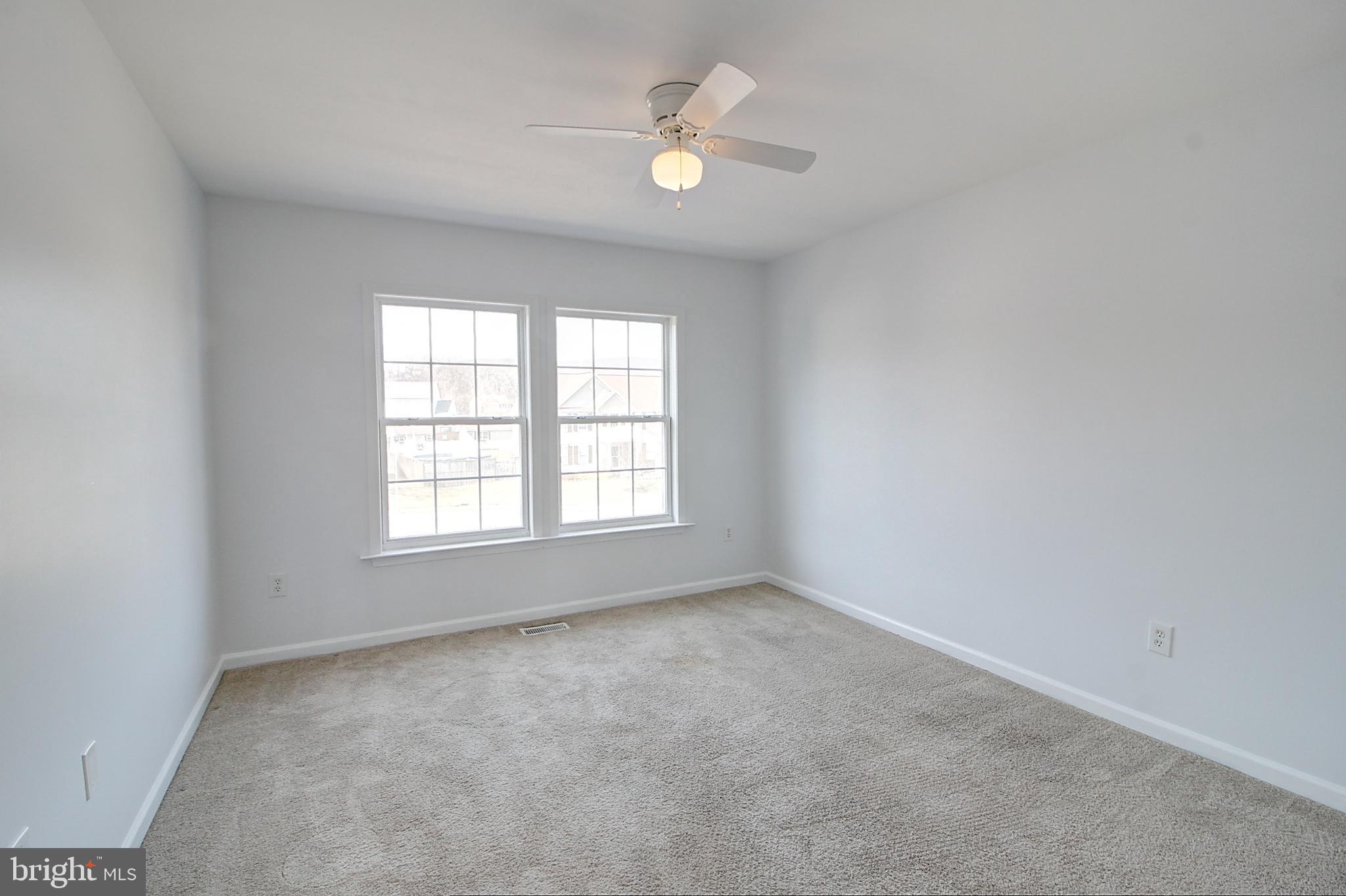 PLEASANT ACRES - Residential Lease