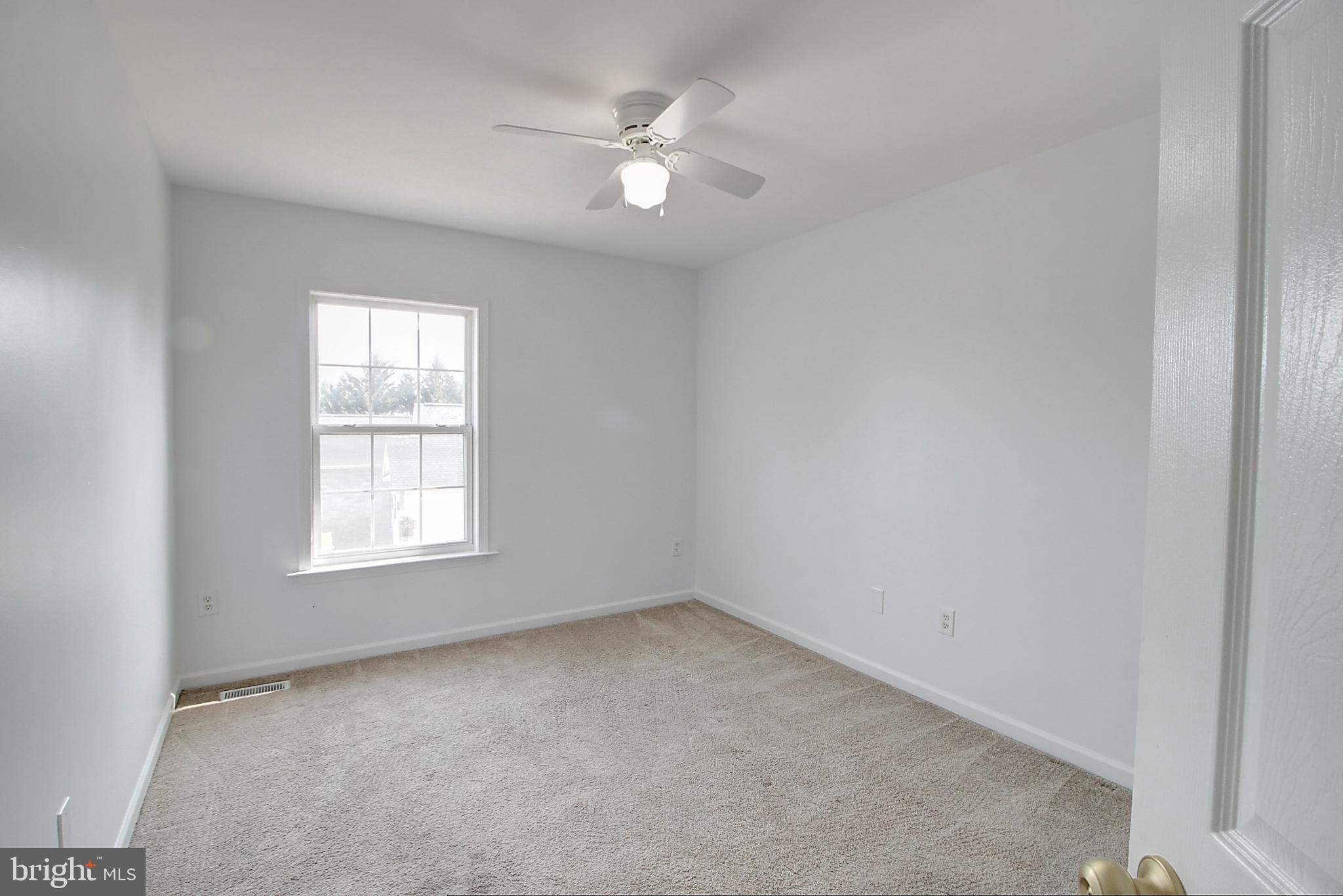 PLEASANT ACRES - Residential Lease