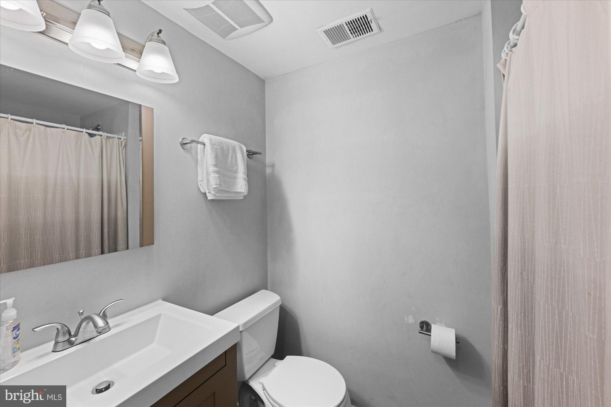 POTOMAC WOODS - Residential