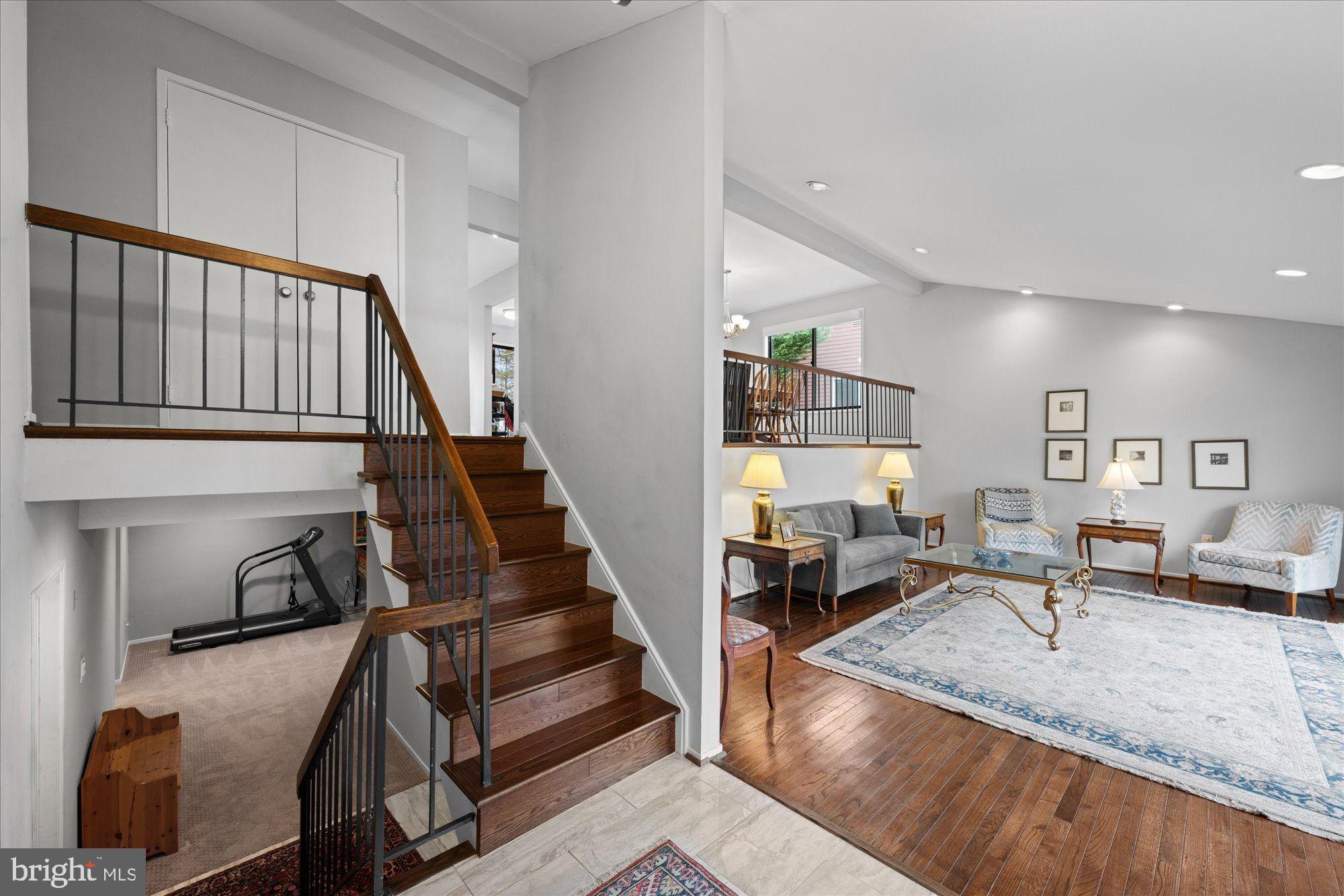 2519 OAKENSHIELD DRIVE