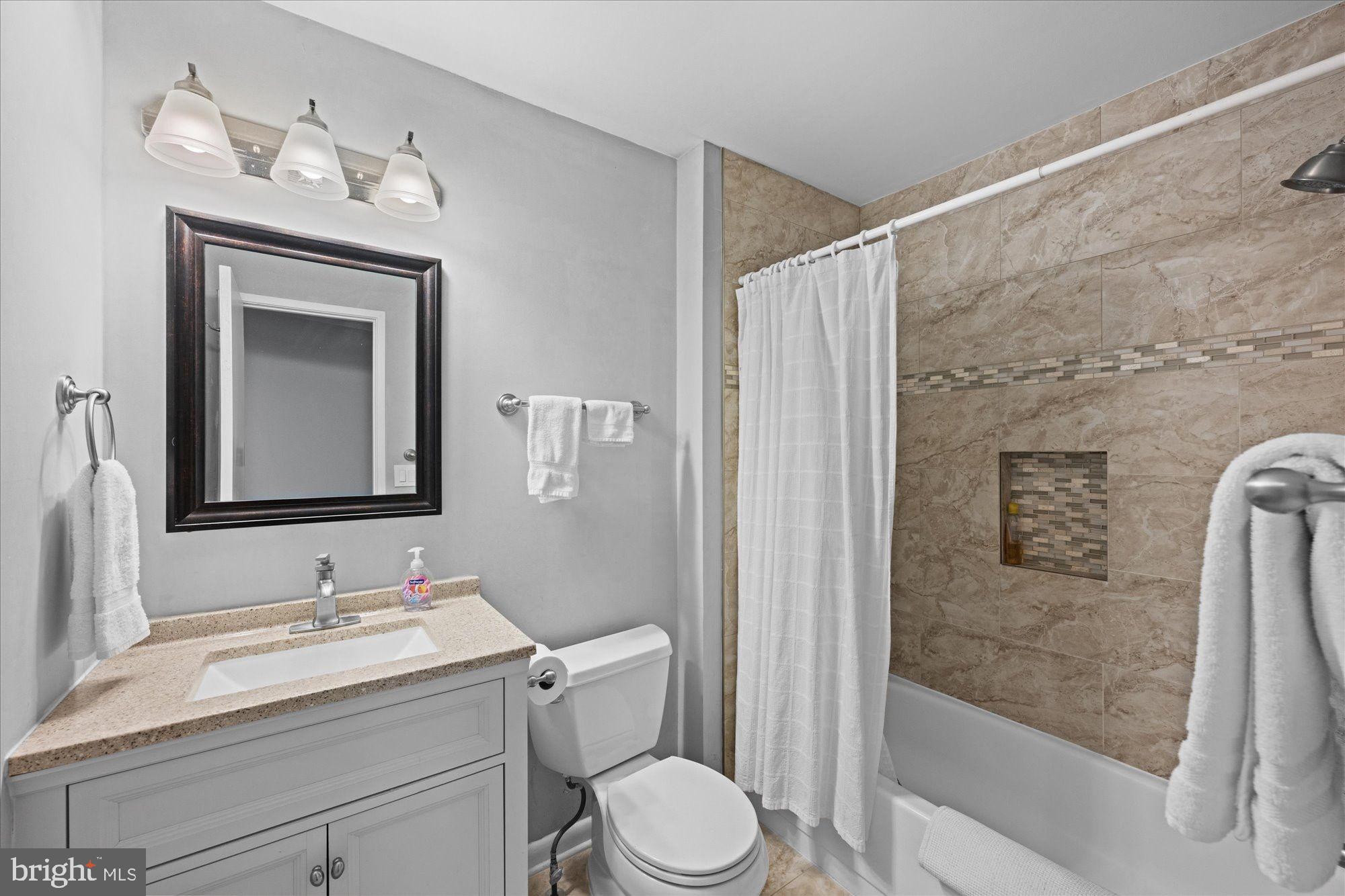 POTOMAC WOODS - Residential